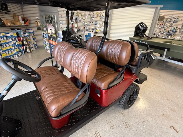 2025 E-Z-GO Express L6 EFI Gas - Photo 4