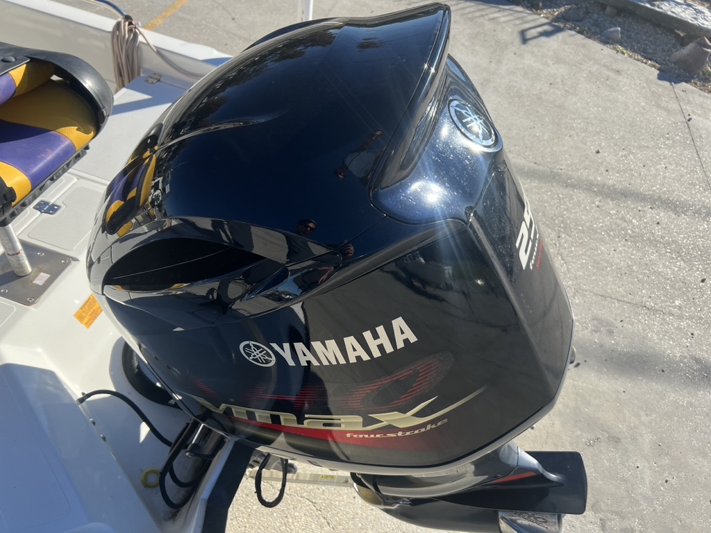 山ページ　27.0㎝ Skeeter ZX22V: Bay Boat Blitzkrieg - boats.com