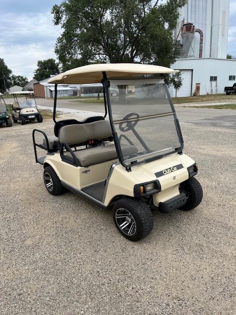 2005 Club Car DS GAS - Photo 2