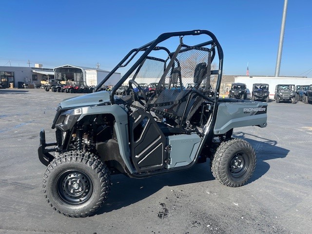 2025 Honda Pioneer 520 Base - Photo 2