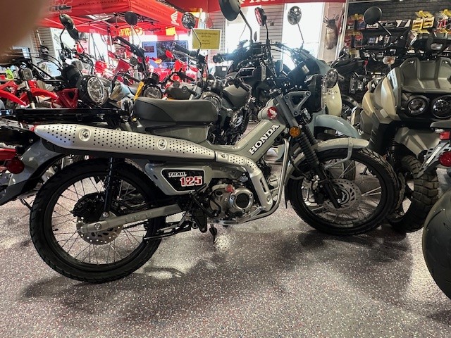 2025 Honda Trail 125 - Photo 2