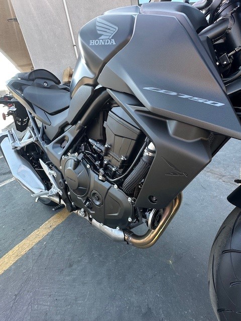 2025 Honda CB750 HORNET - Photo 10