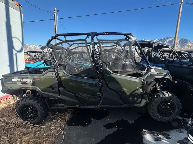 2025 Honda PIONEER 1000-6 DLX CRE Deluxe - Photo 2