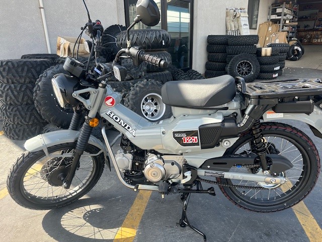 2025 Honda TRAIL 125 - Photo 2