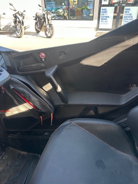 2022 Can-Am Commander MAX XT-P 1000R - Photo 8