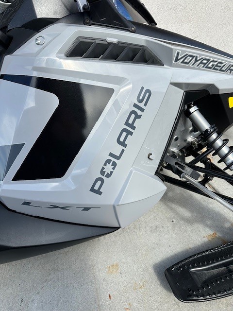 2025 Polaris SNO-25 550 VOYGR LXT ES NS ED - Photo 5