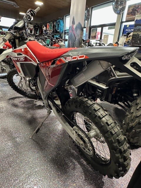 2025 Fantic FA-XE300 - Photo 5