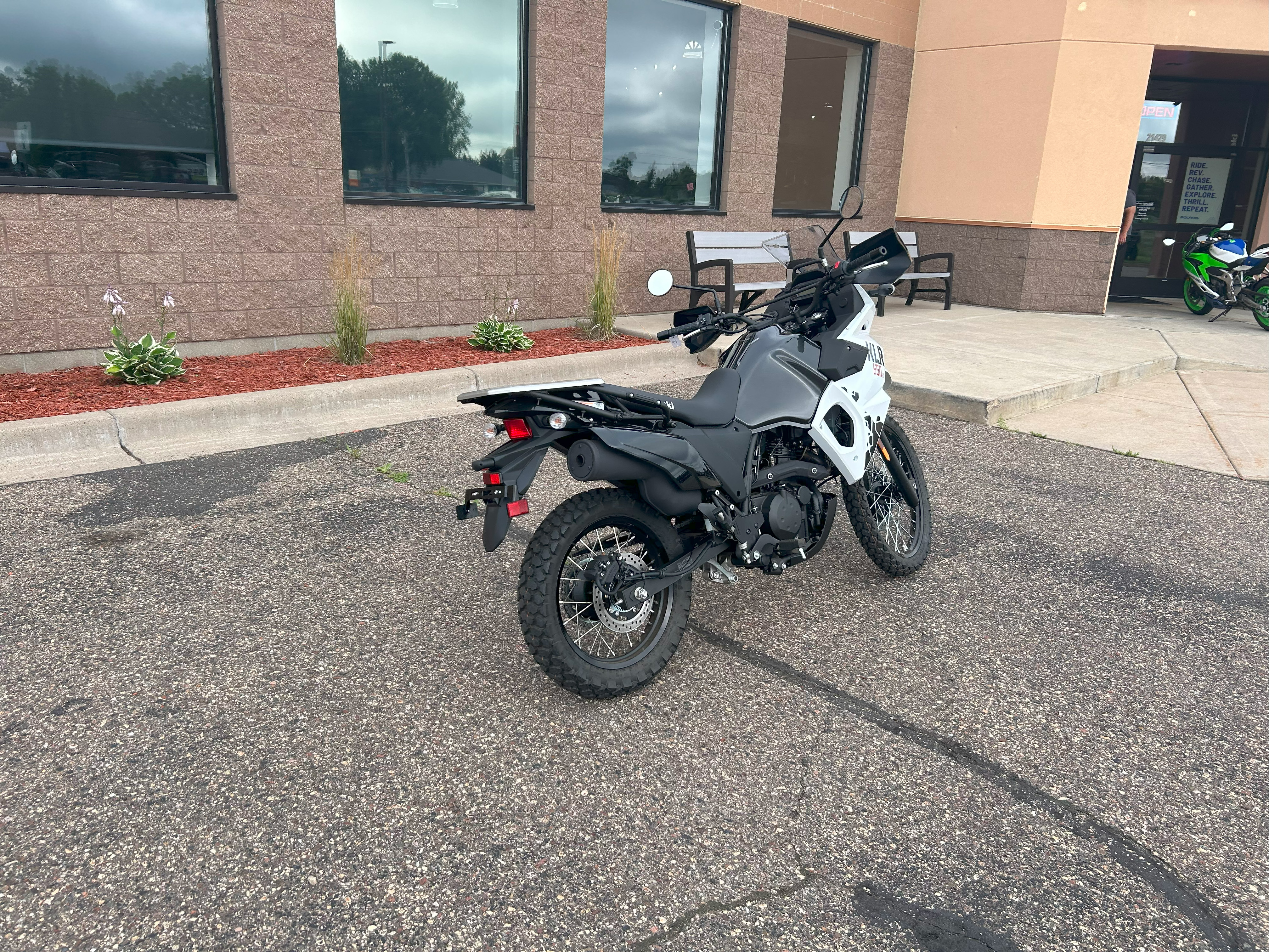 2025 Kawasaki KLR 650 S ABS - Photo 2