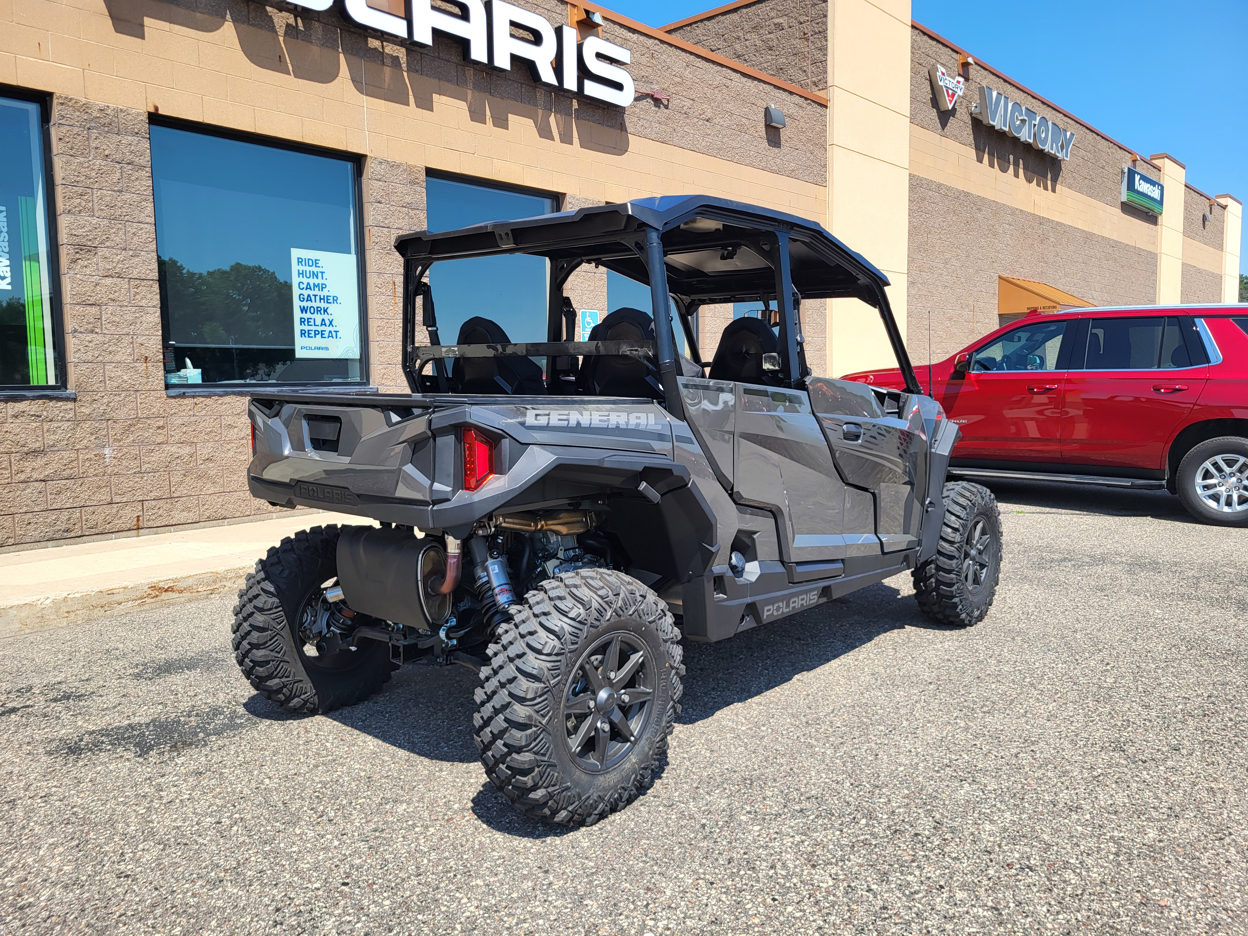 2025 Polaris GENERAL XP 4 1000 PREMIUM - Photo 2