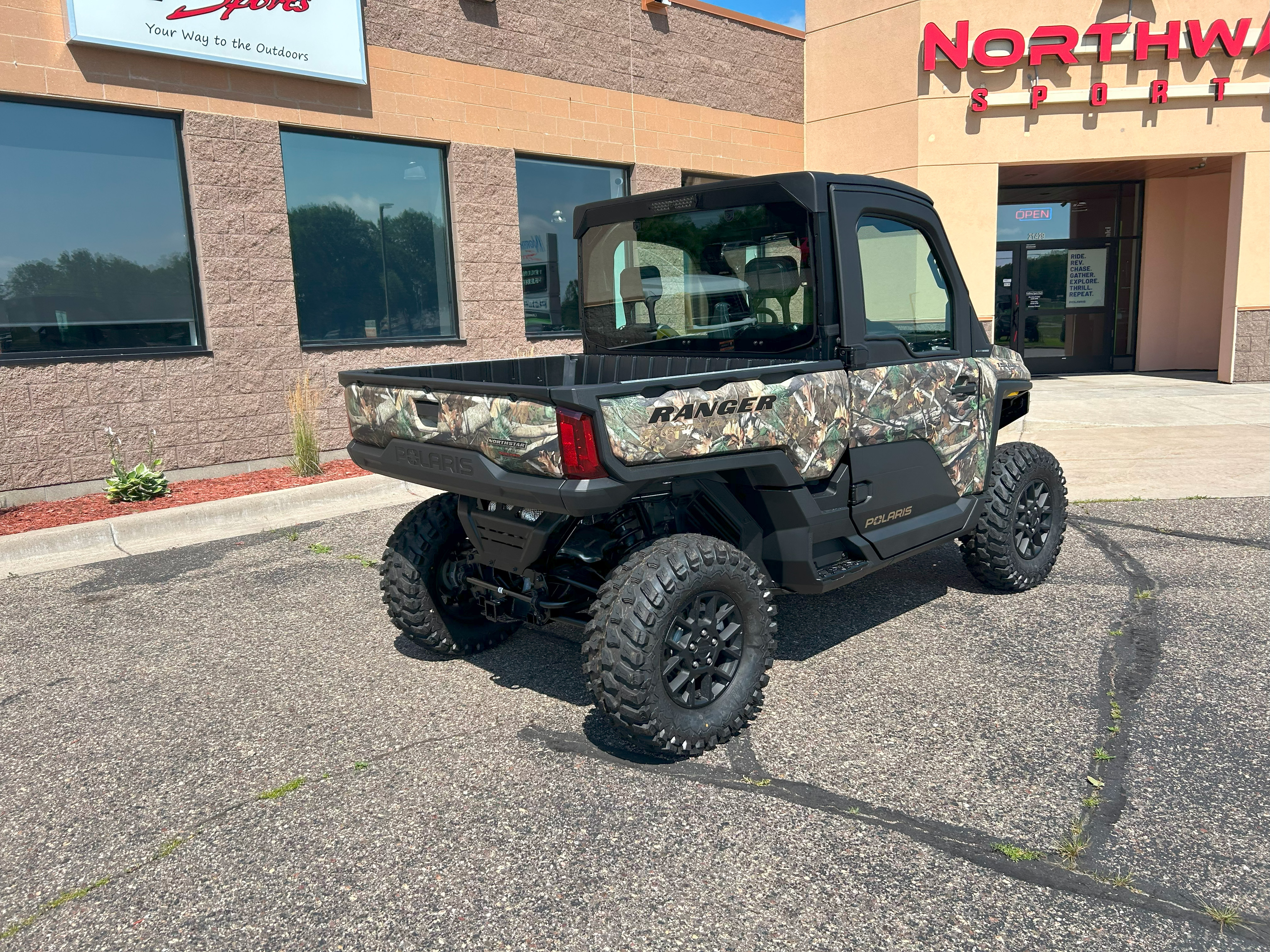 2025 Polaris RANGER XD 1500 NORTHSTAR ULTIMATE - Photo 2