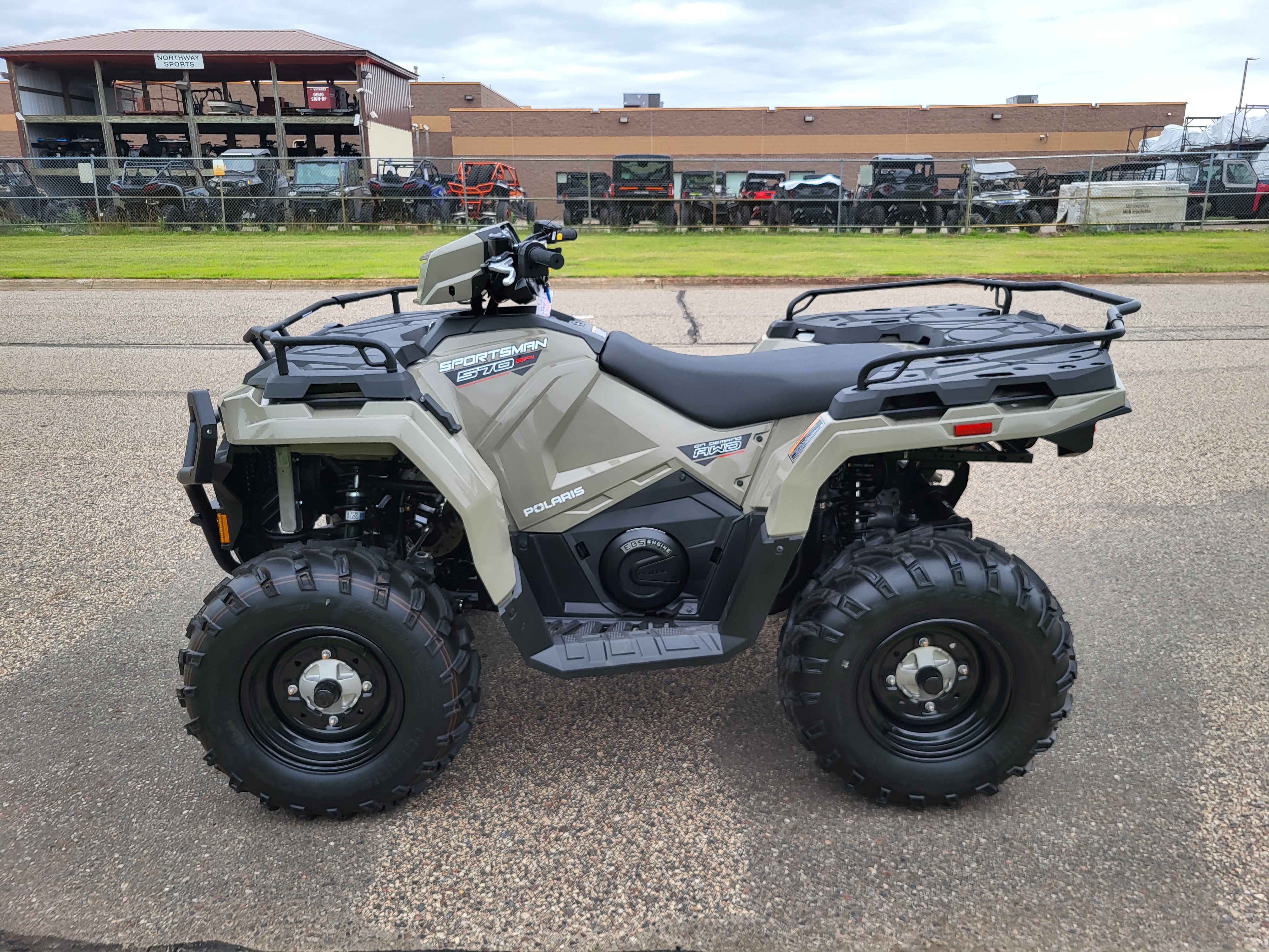 2025 Polaris SPORTSMAN 570 EPS W / WINCH & PLOW - Photo 6
