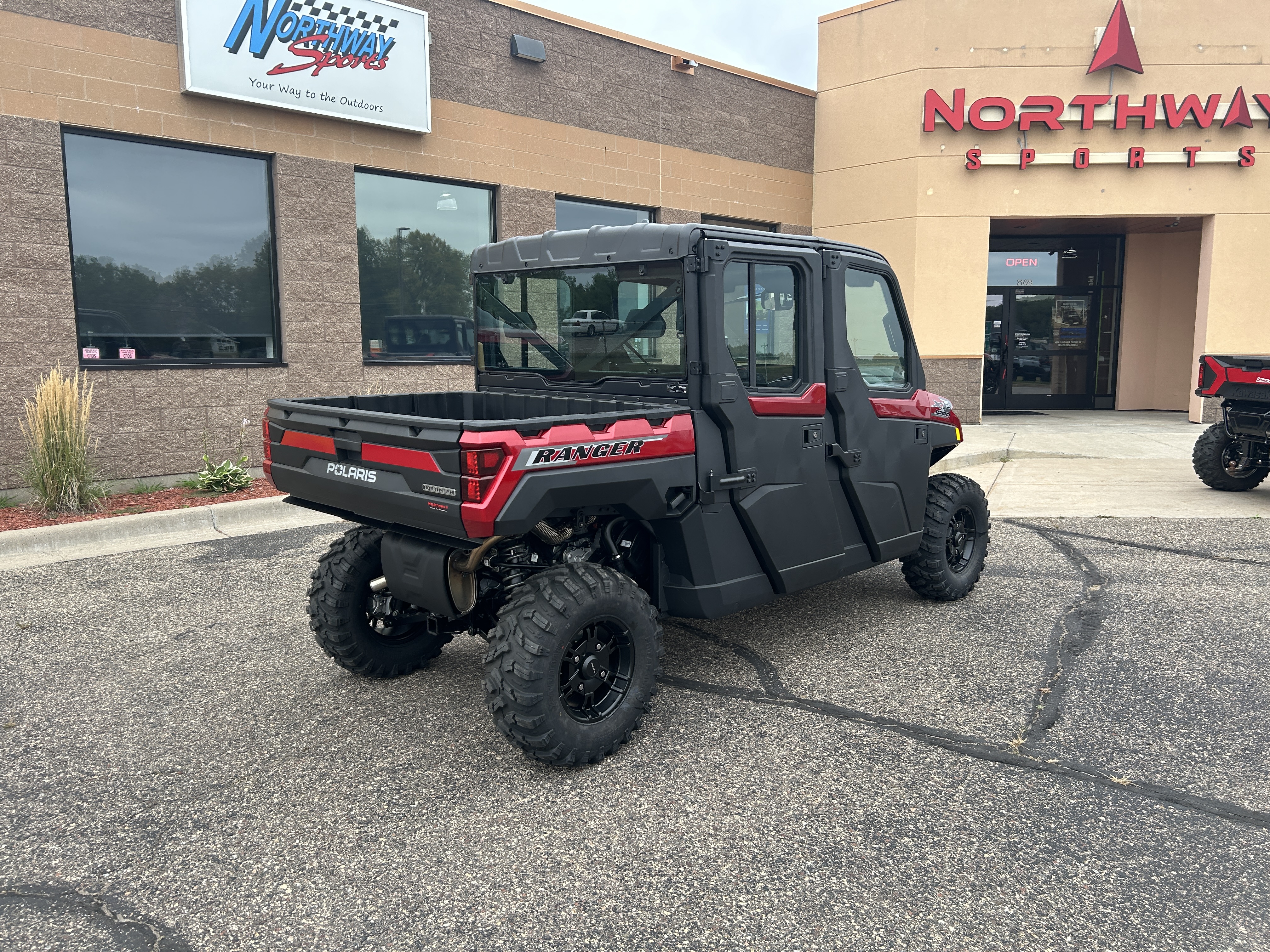 2026 Polaris RANGER CREW XP 1000 NORTHSTAR PREMIUM - Photo 2