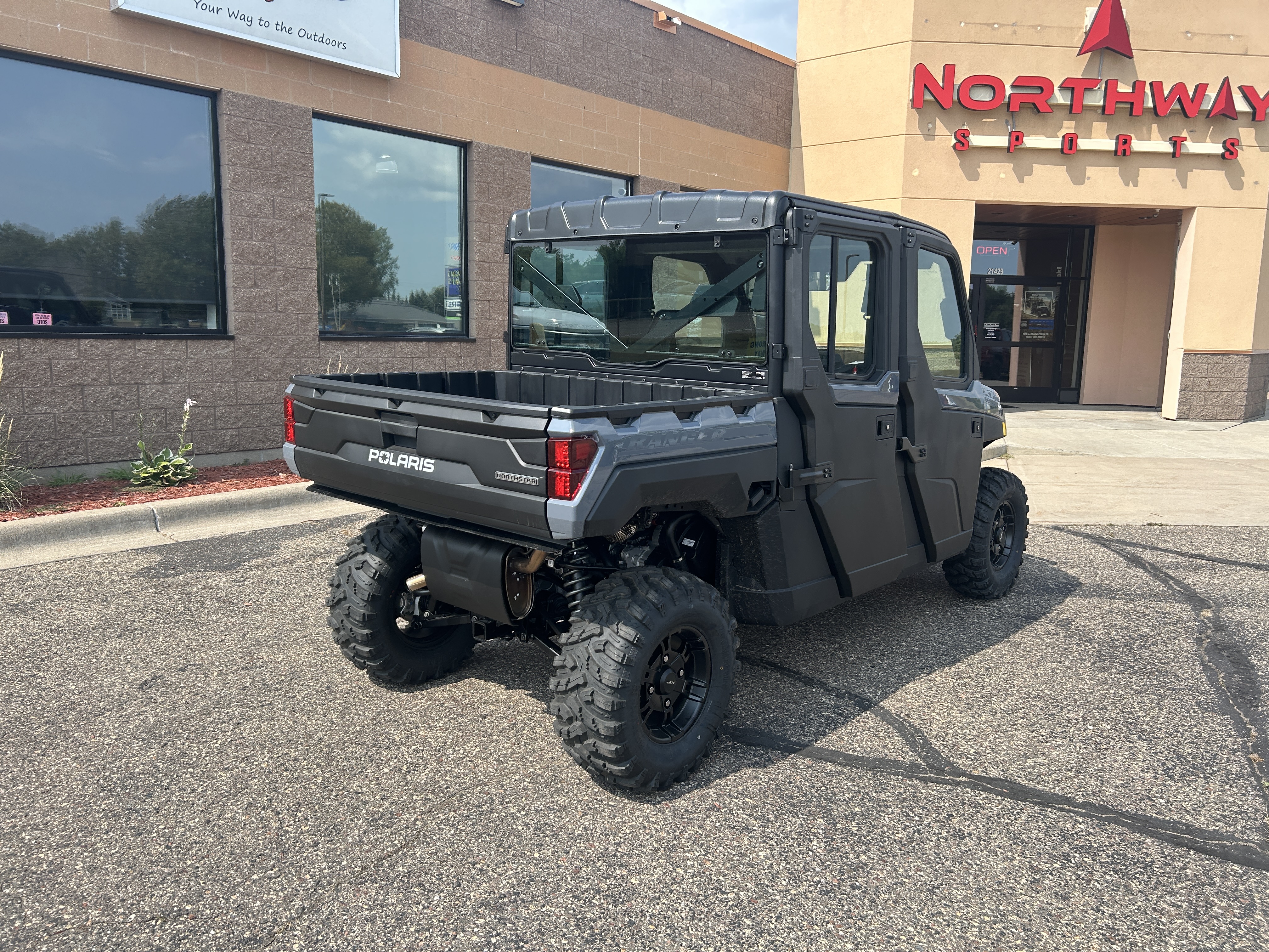 2026 Polaris RANGER CREW XP 1000 NORTHSTAR PREMIUM - Photo 2