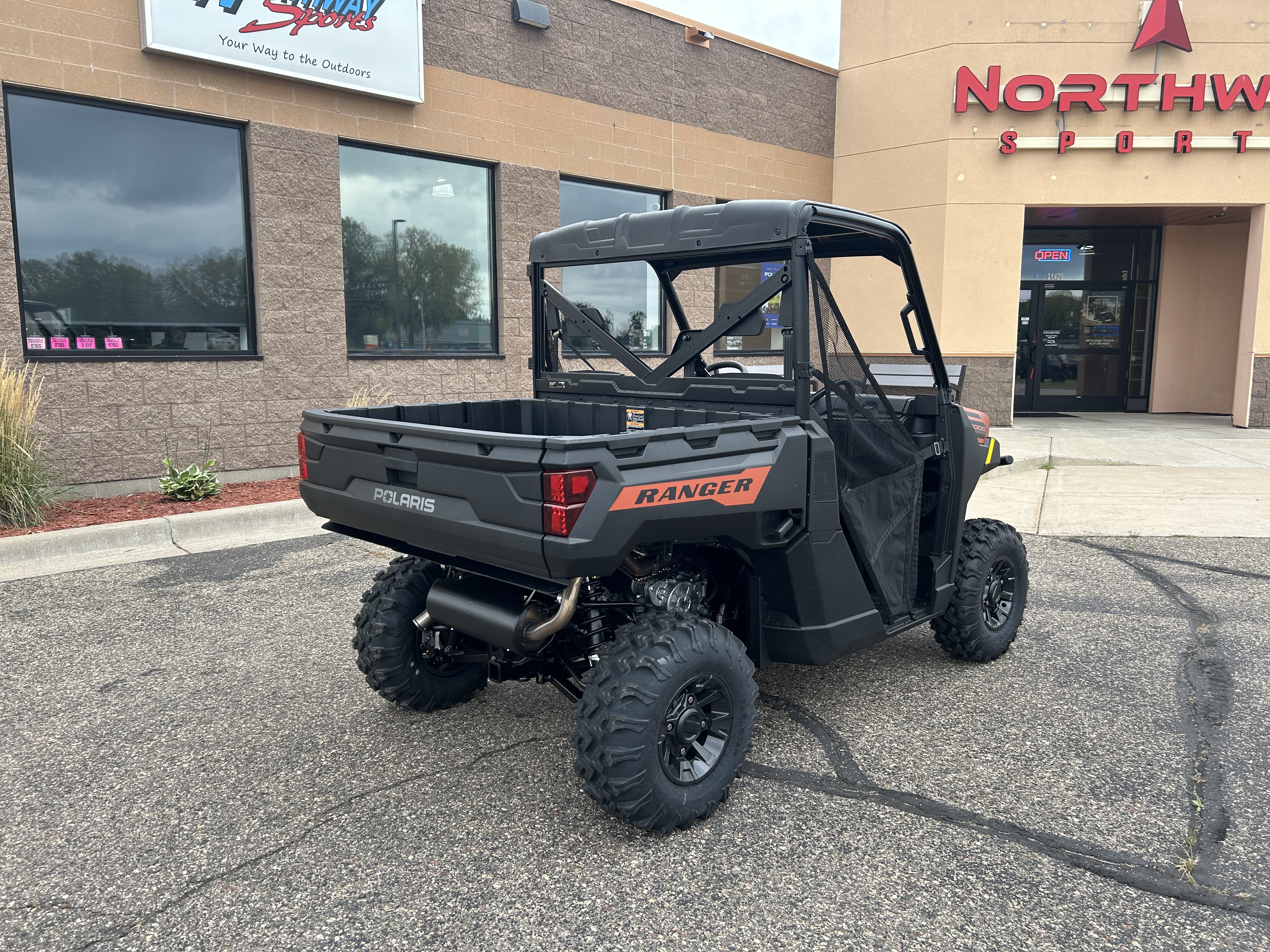 2026 Polaris RANGER 1000 PREMIUM - Photo 2