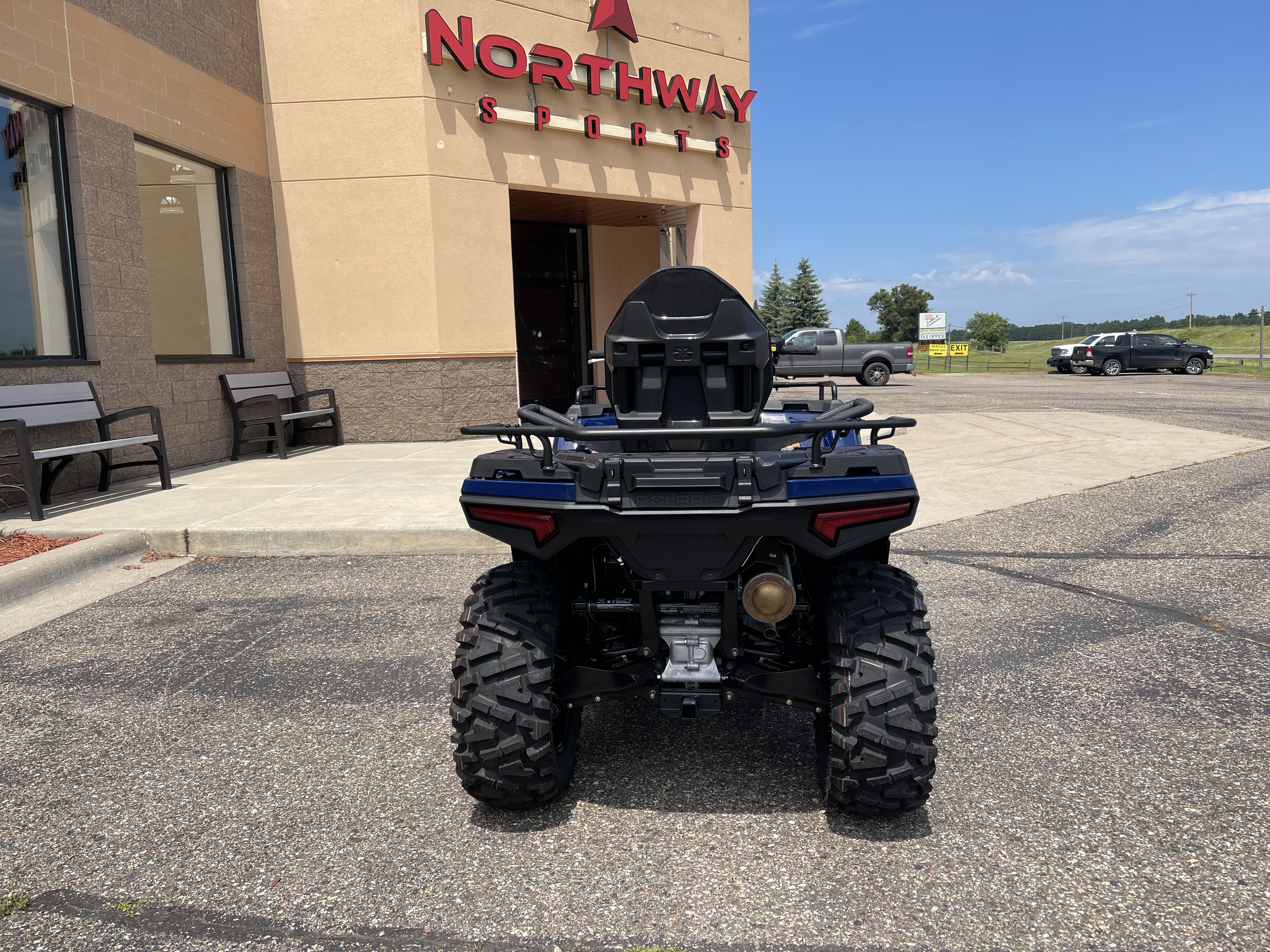 2025 Polaris SPORTSMAN TOURING 570 PREMIUM - Photo 3