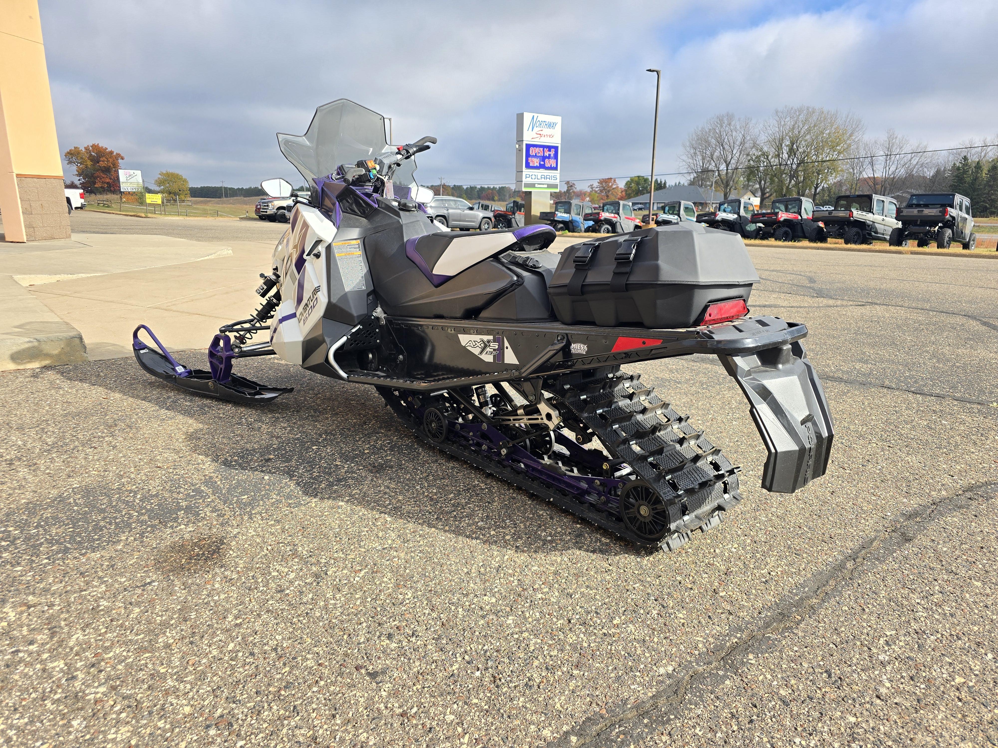 2021 Polaris 600 INDY ADVENTURE 137 - Photo 4