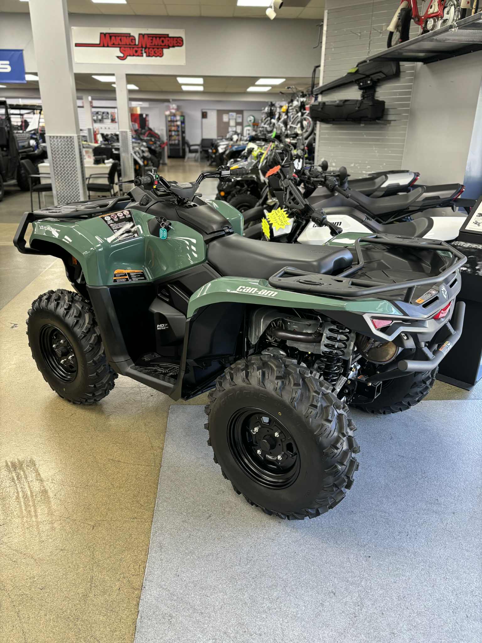 2025 Can-Am Outlander Pro HD7 - Photo 3