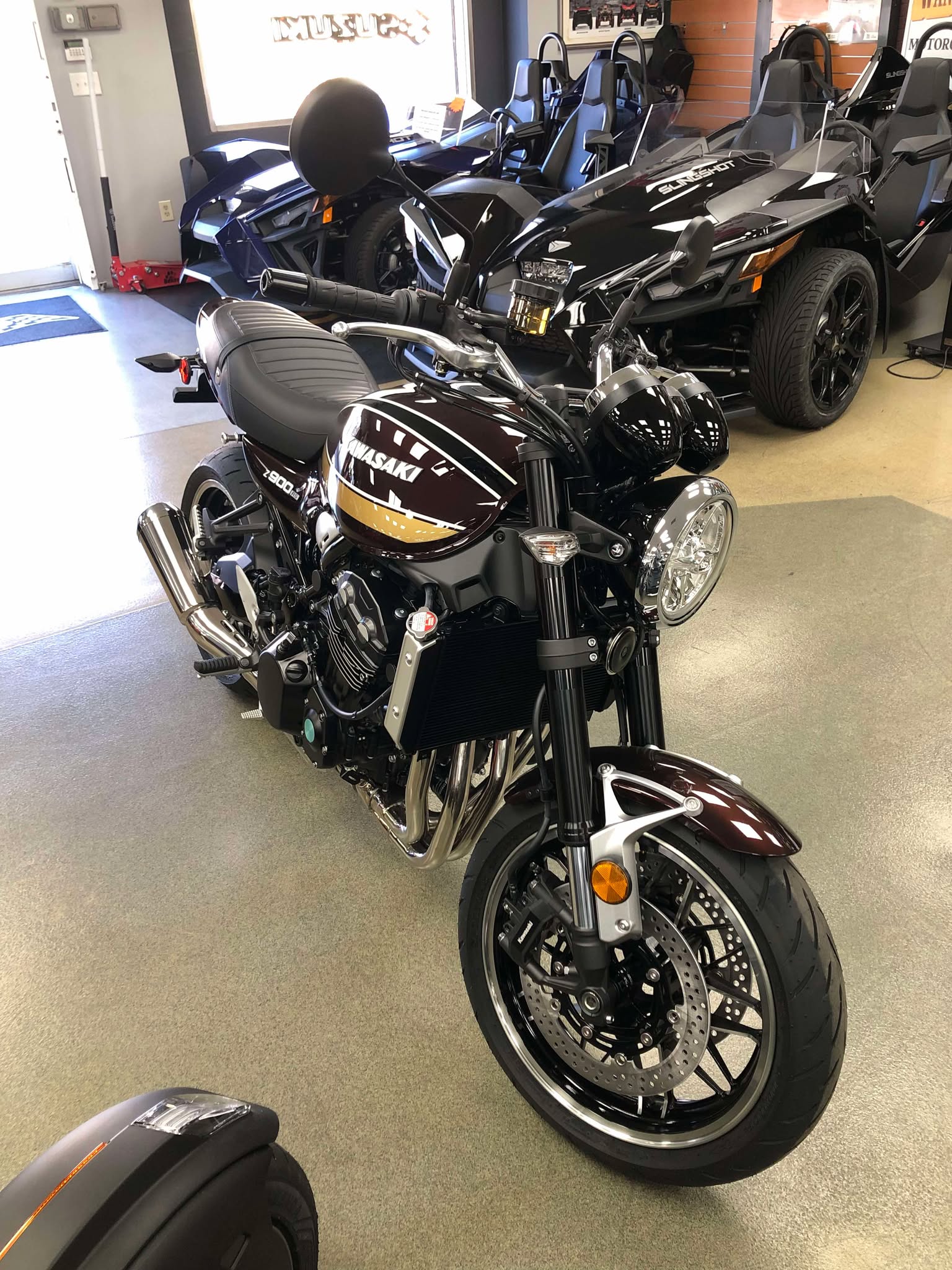 2025 Kawasaki Z900RS ABS - Photo 9