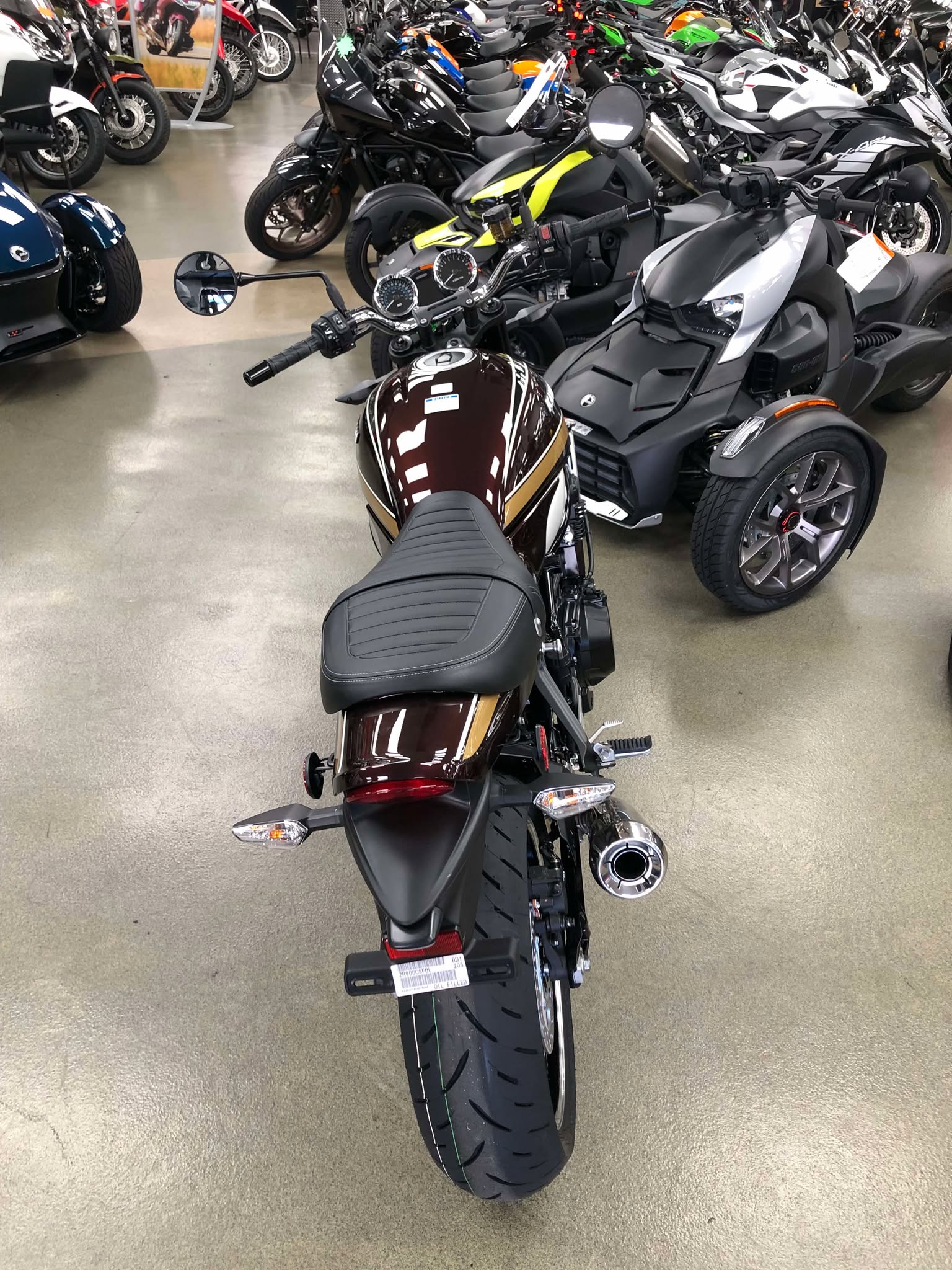 2025 Kawasaki Z900RS ABS - Photo 5