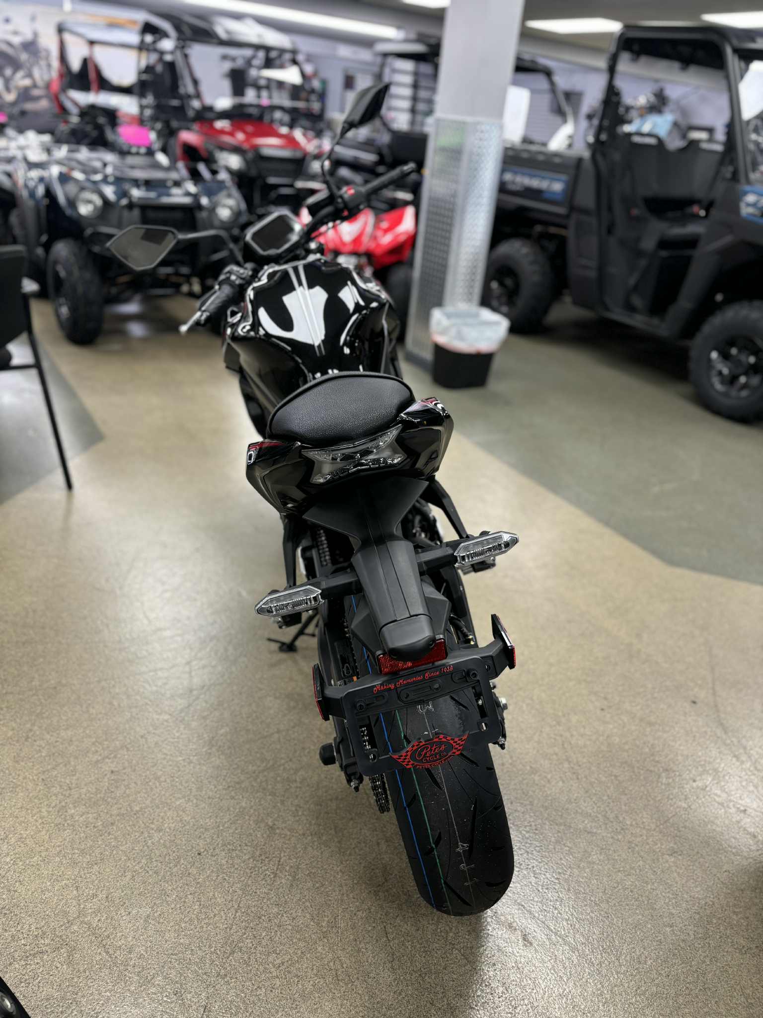 2025 Kawasaki Z650 - Photo 5
