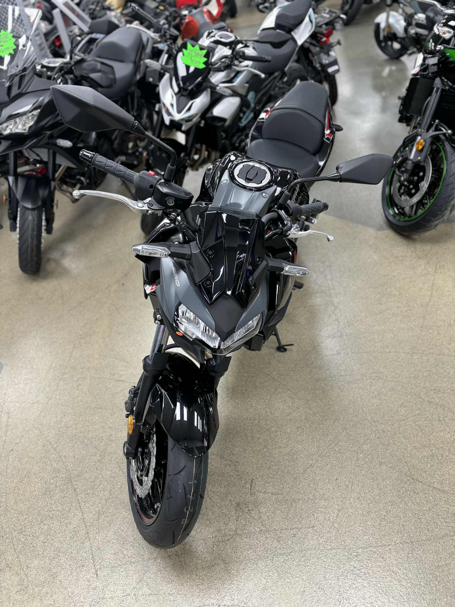 2025 Kawasaki Z650 - Photo 10