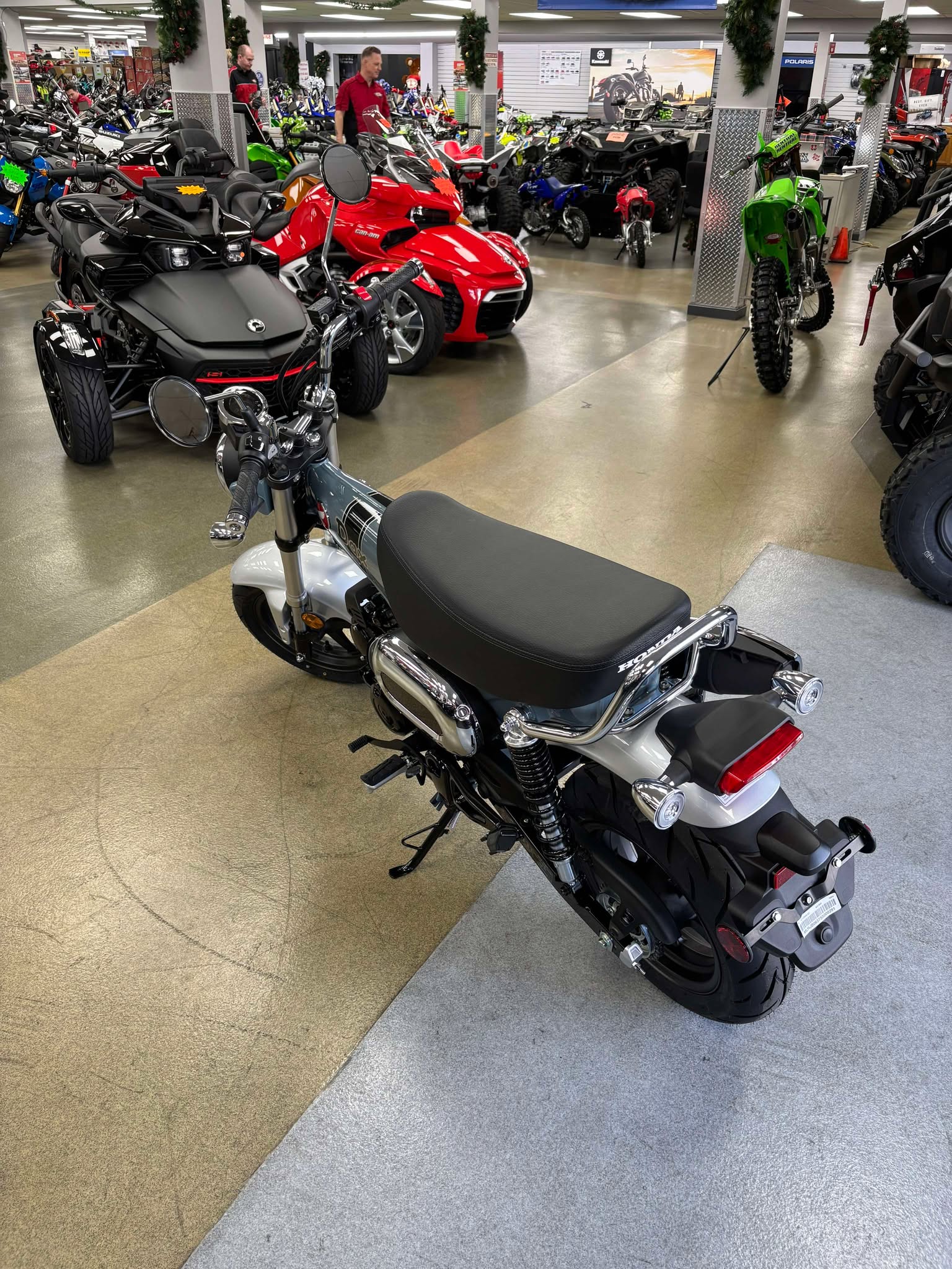 2025 Honda DAX 125 - Photo 7