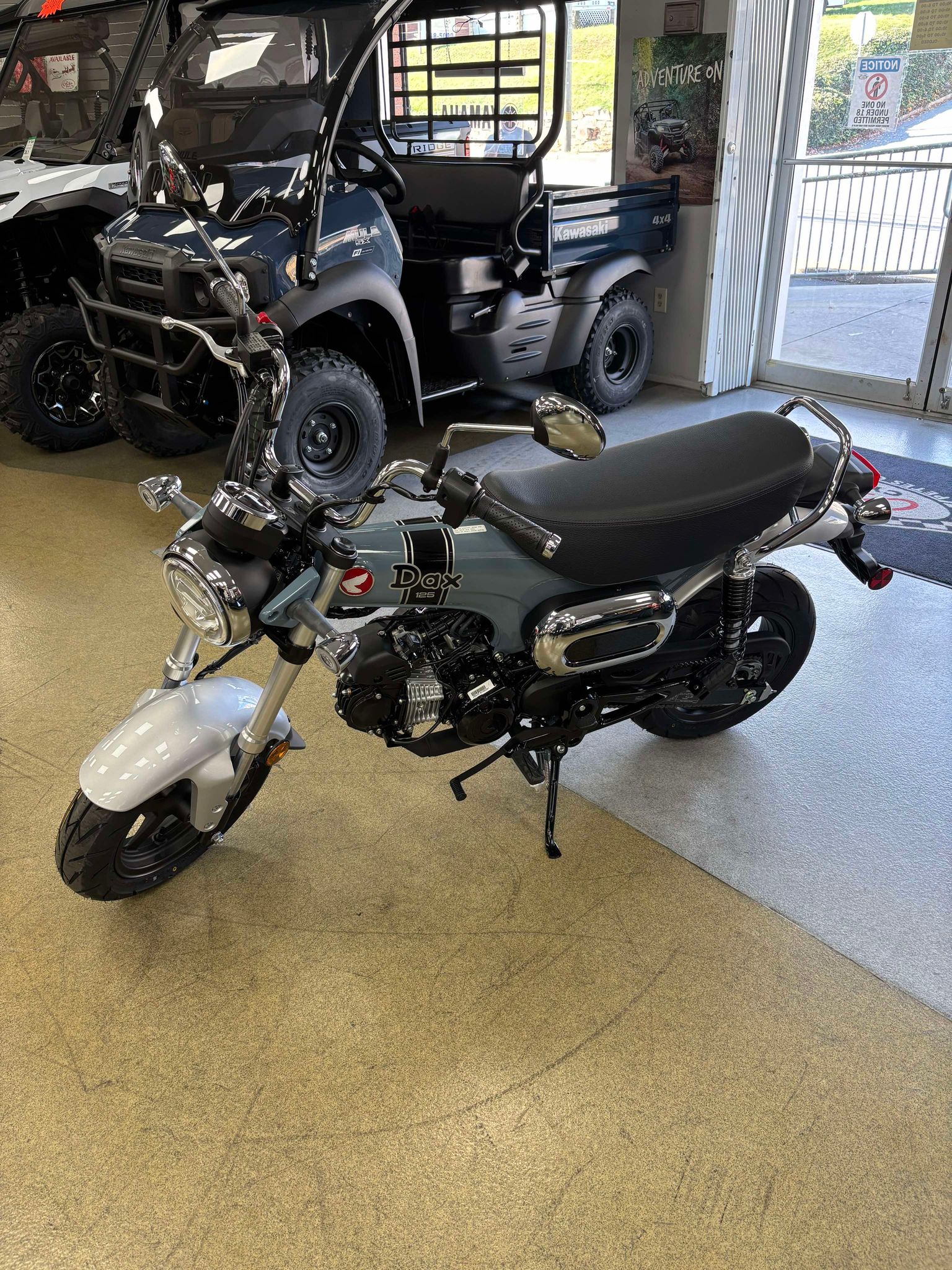 2025 Honda DAX 125 - Photo 9