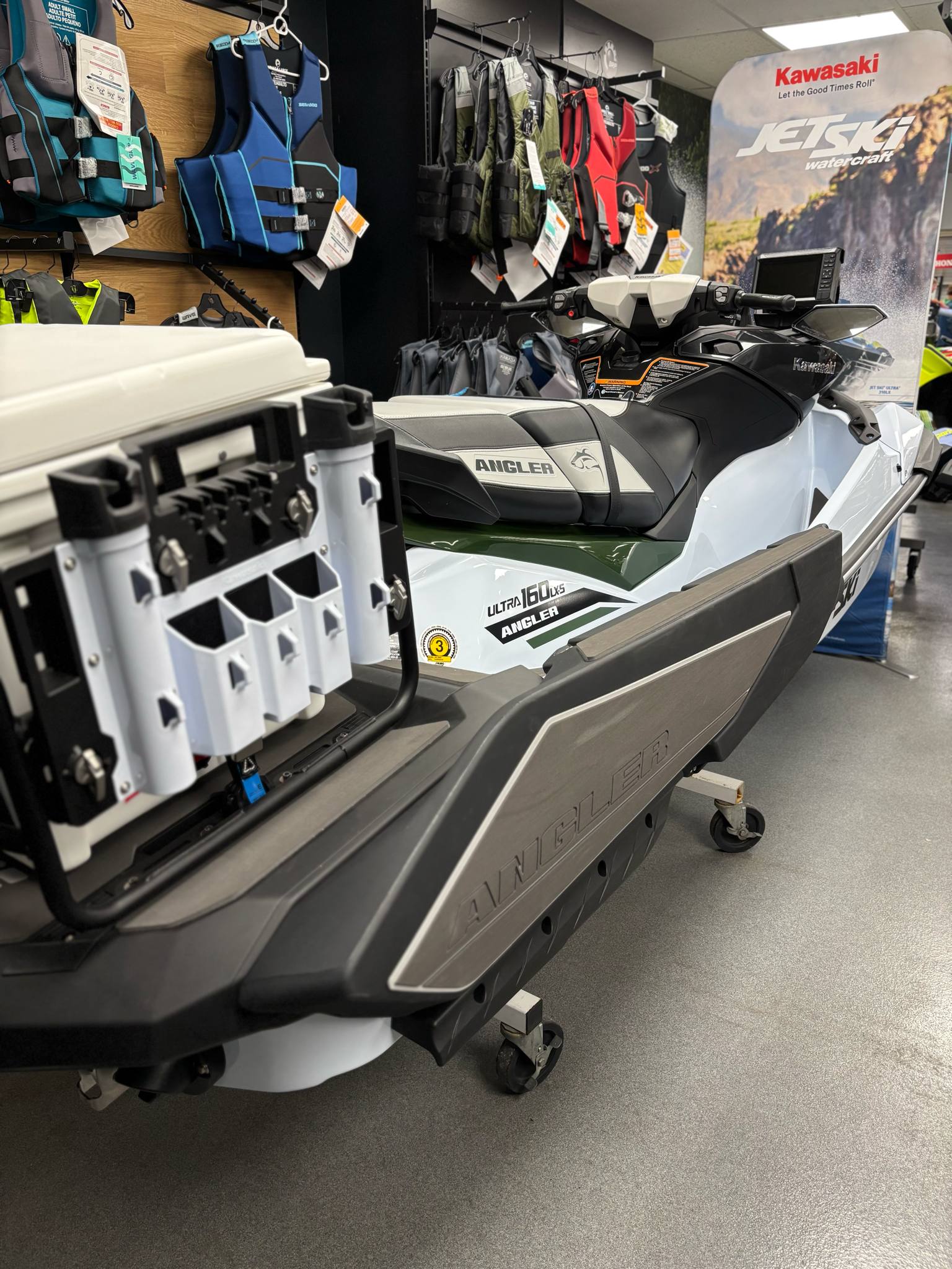 2025 Kawasaki JET SKI ULTRA 160 LX-S ANGLER - Photo 6