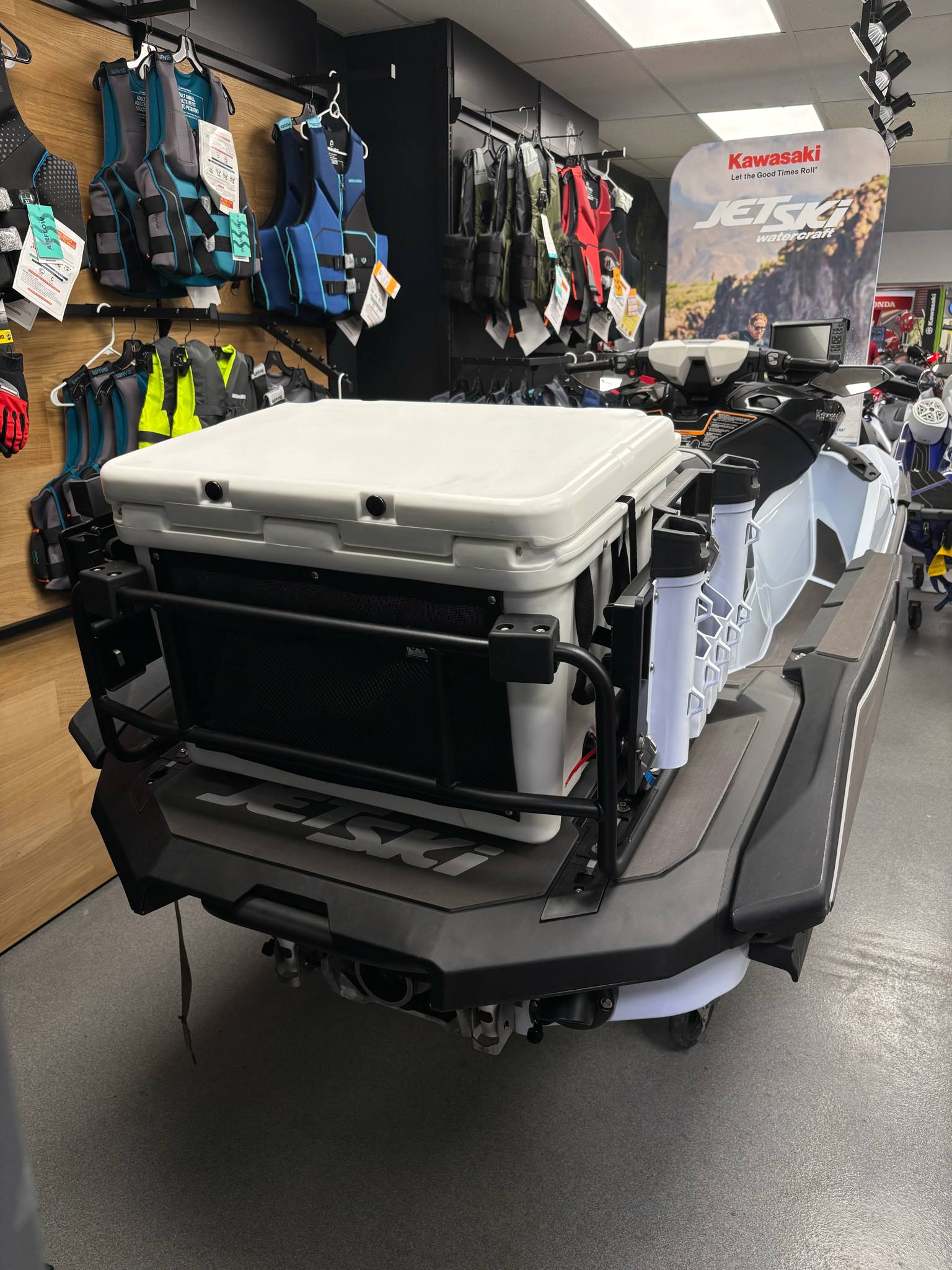 2025 Kawasaki JET SKI ULTRA 160 LX-S ANGLER - Photo 5