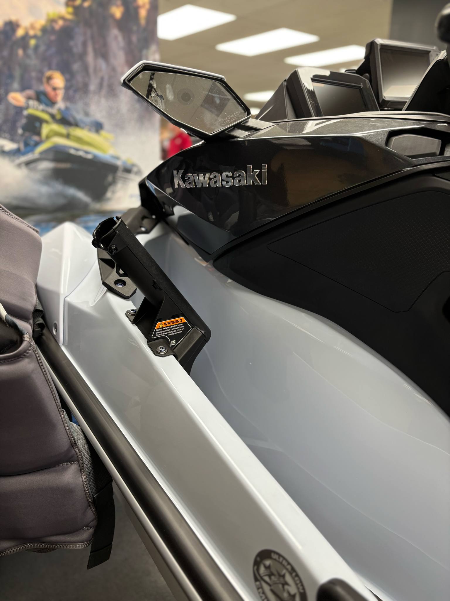 2025 Kawasaki JET SKI ULTRA 160 LX-S ANGLER - Photo 2