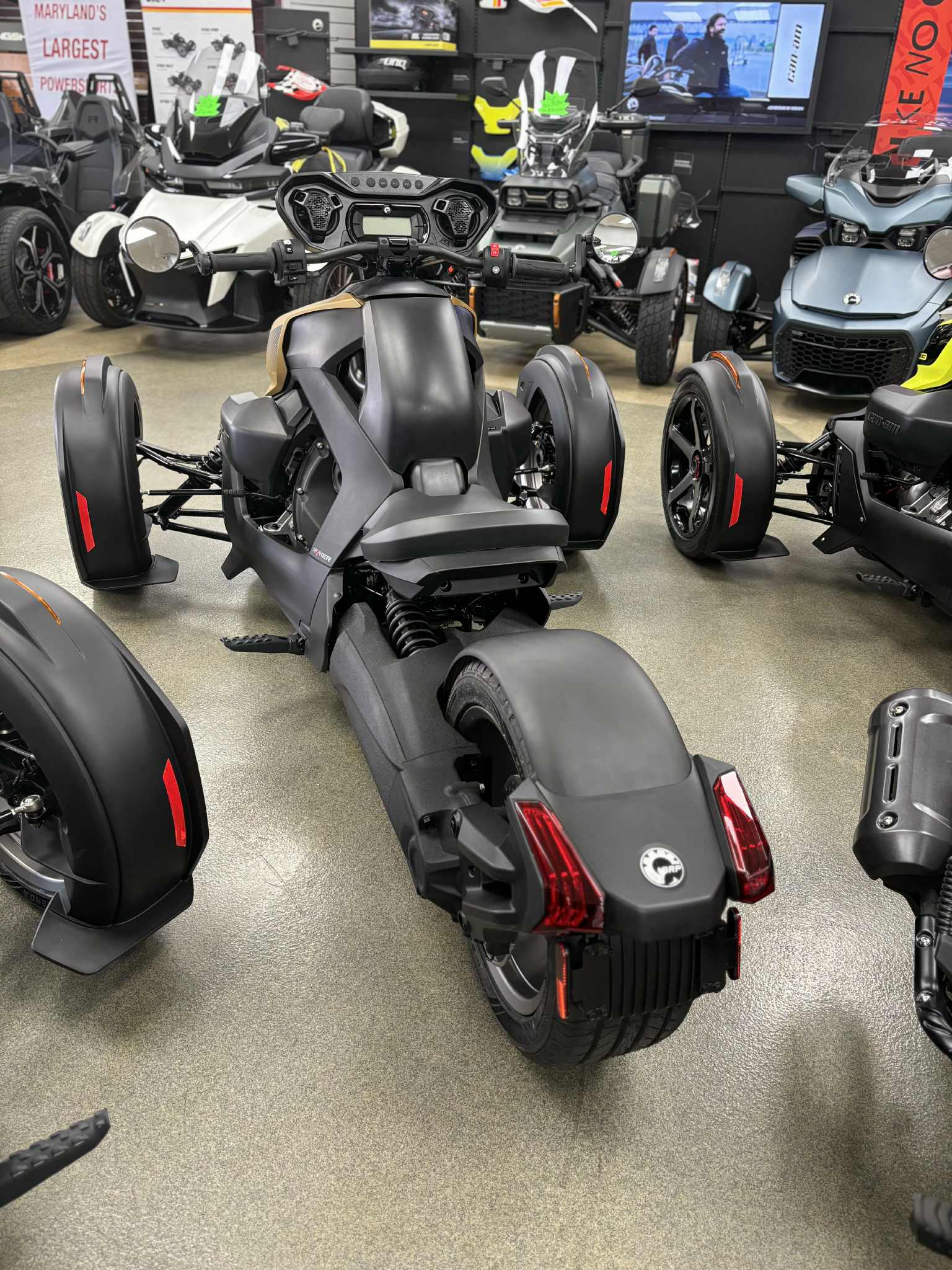 2025 Can-Am RD RYKER 900 CALI - Photo 4