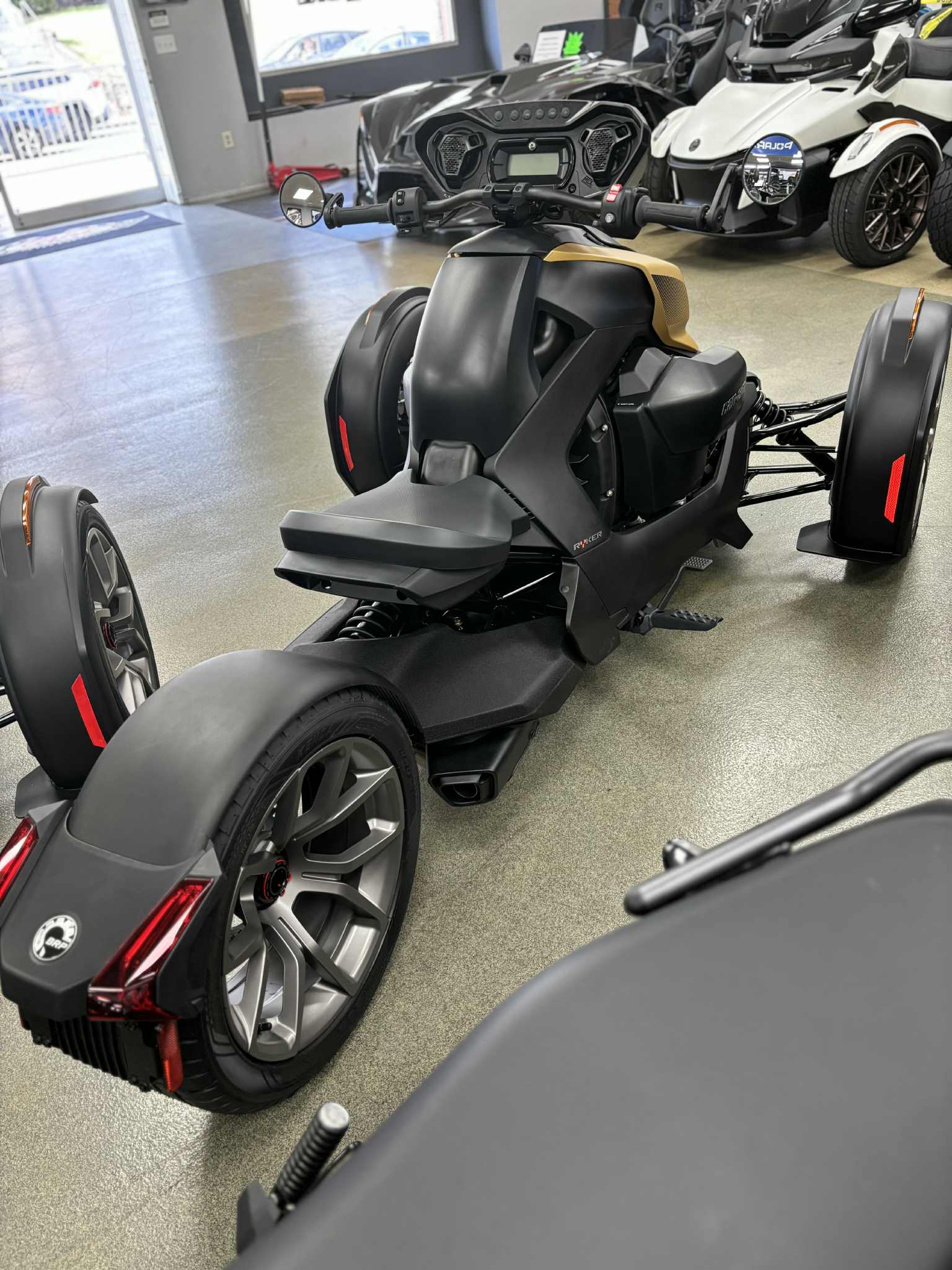 2025 Can-Am RD RYKER 900 CALI - Photo 7