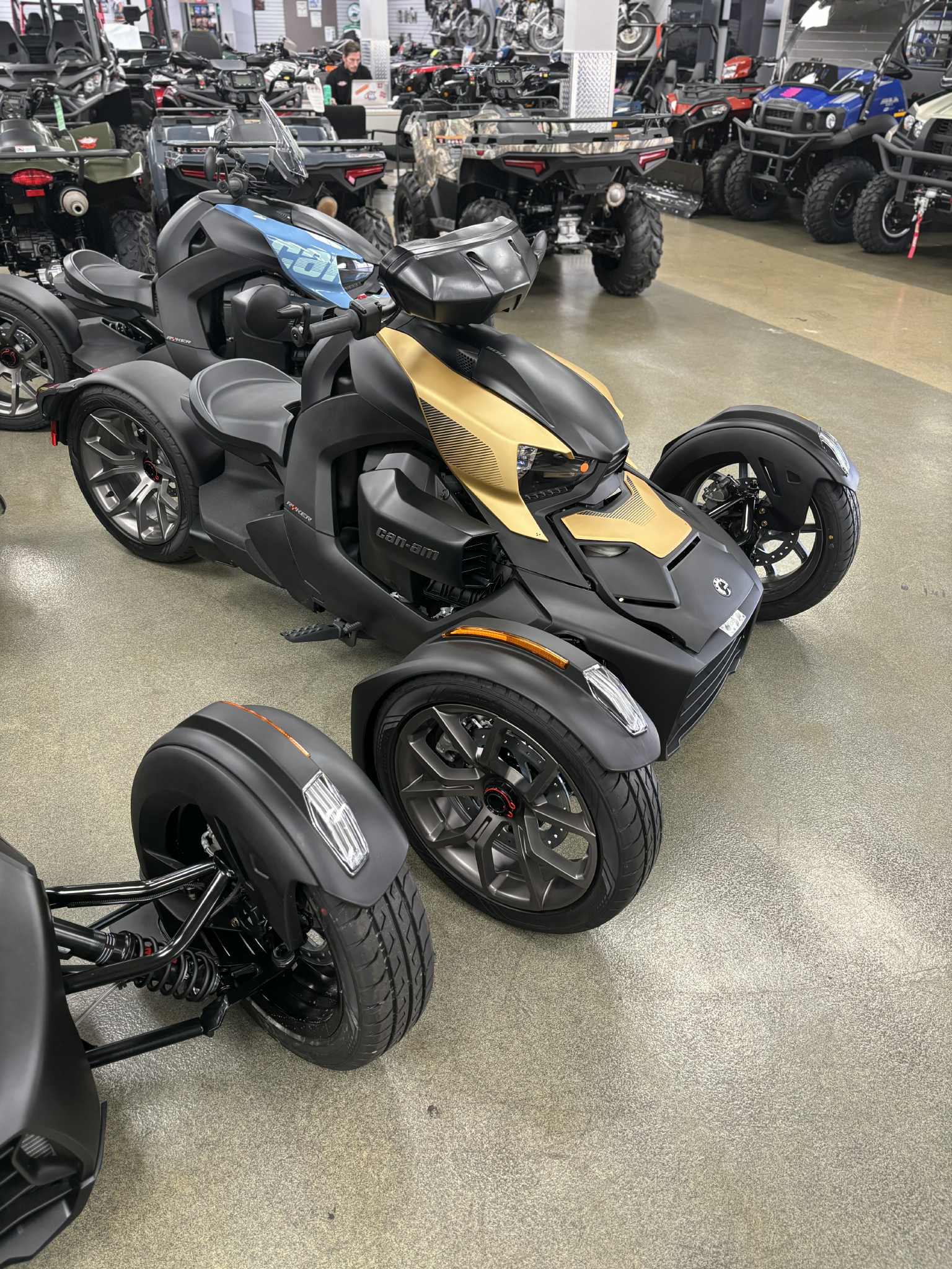 2025 Can-Am RD RYKER 900 CALI - Photo 8