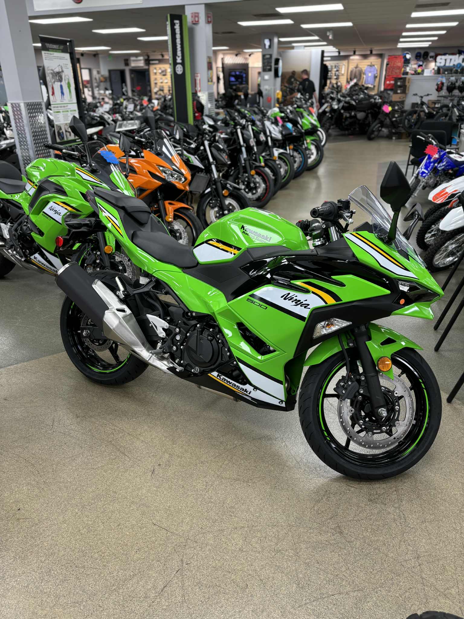 2025 Kawasaki Ninja® 500 KRT EDITION - Photo 9