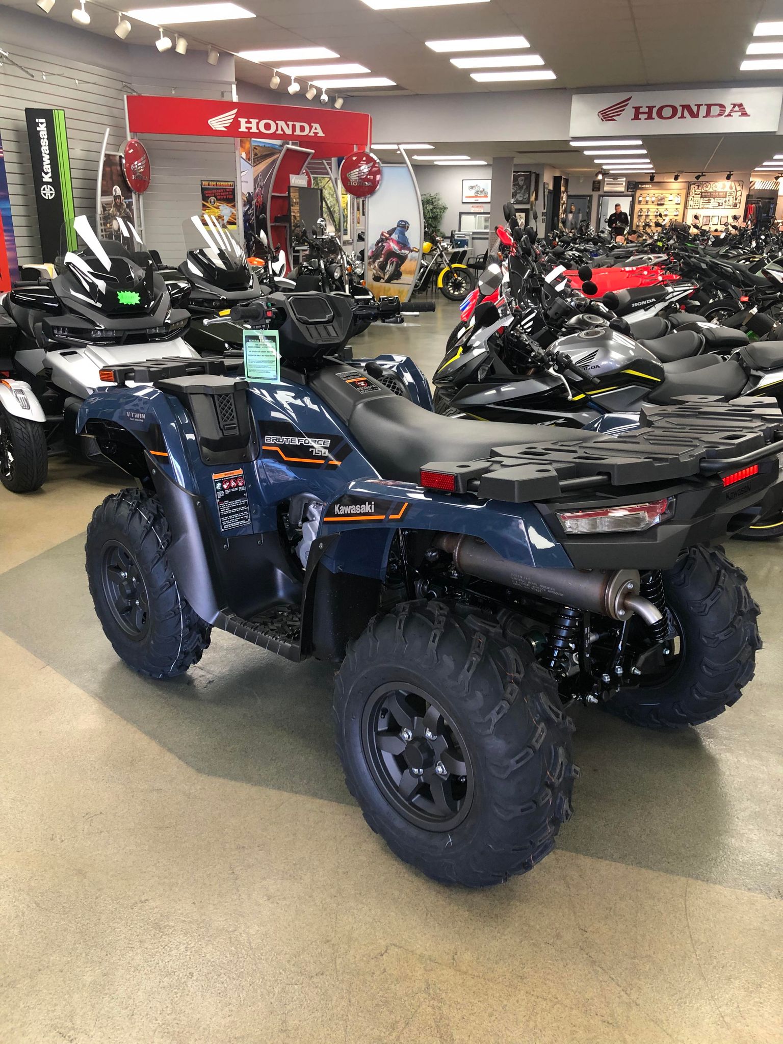 2025 Kawasaki Brute Force® 750 EPS - Photo 3