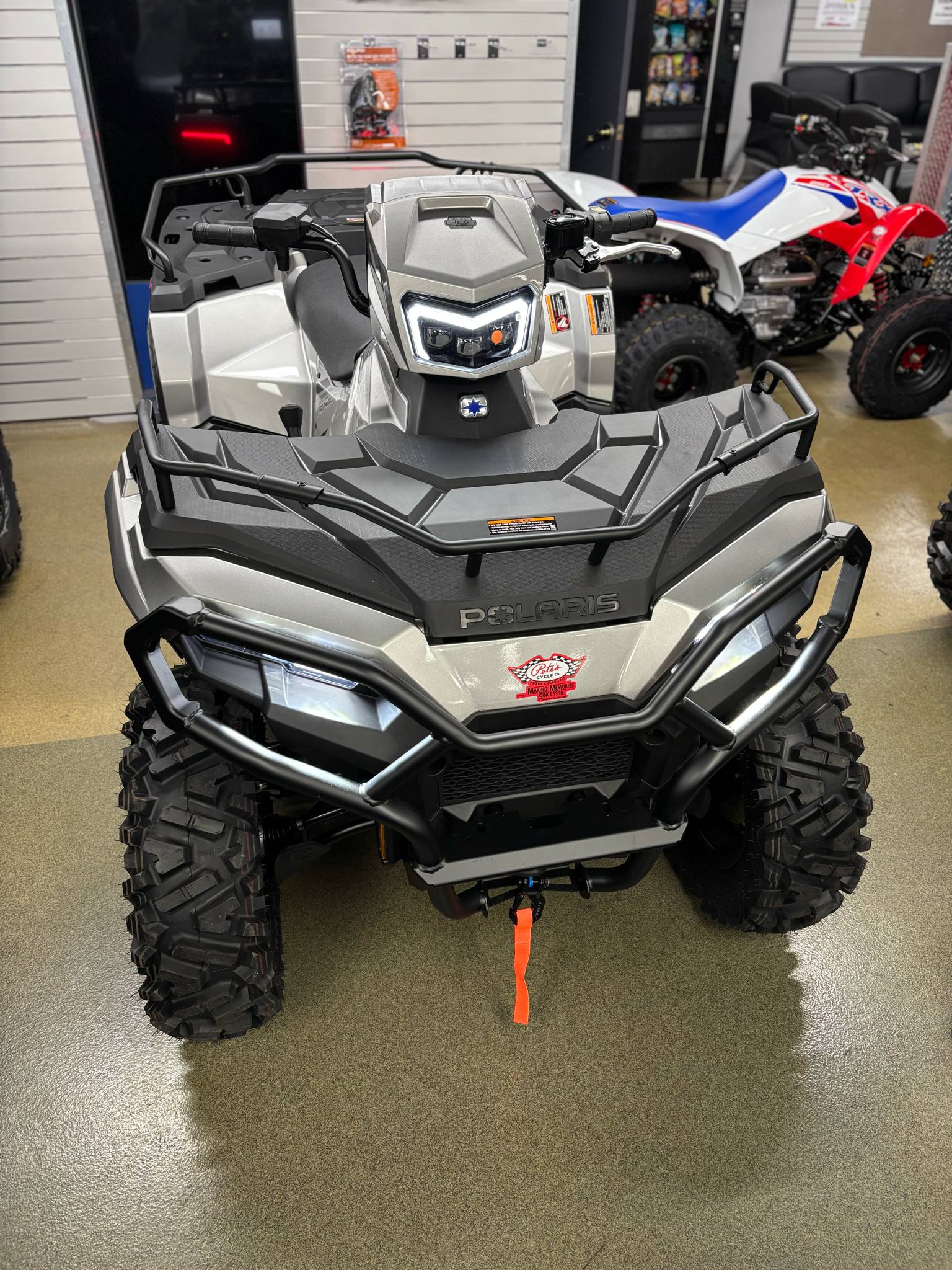 2025 Polaris SPORTSMAN 570 ULTIMATE - Photo 10