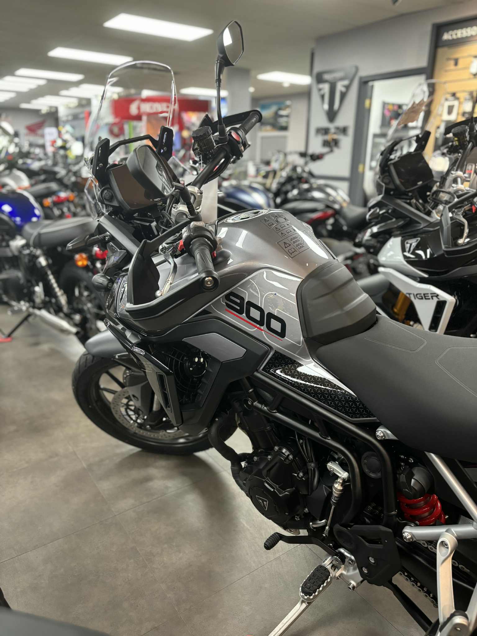 2025 Triumph Tiger 900 GT Pro - Photo 6