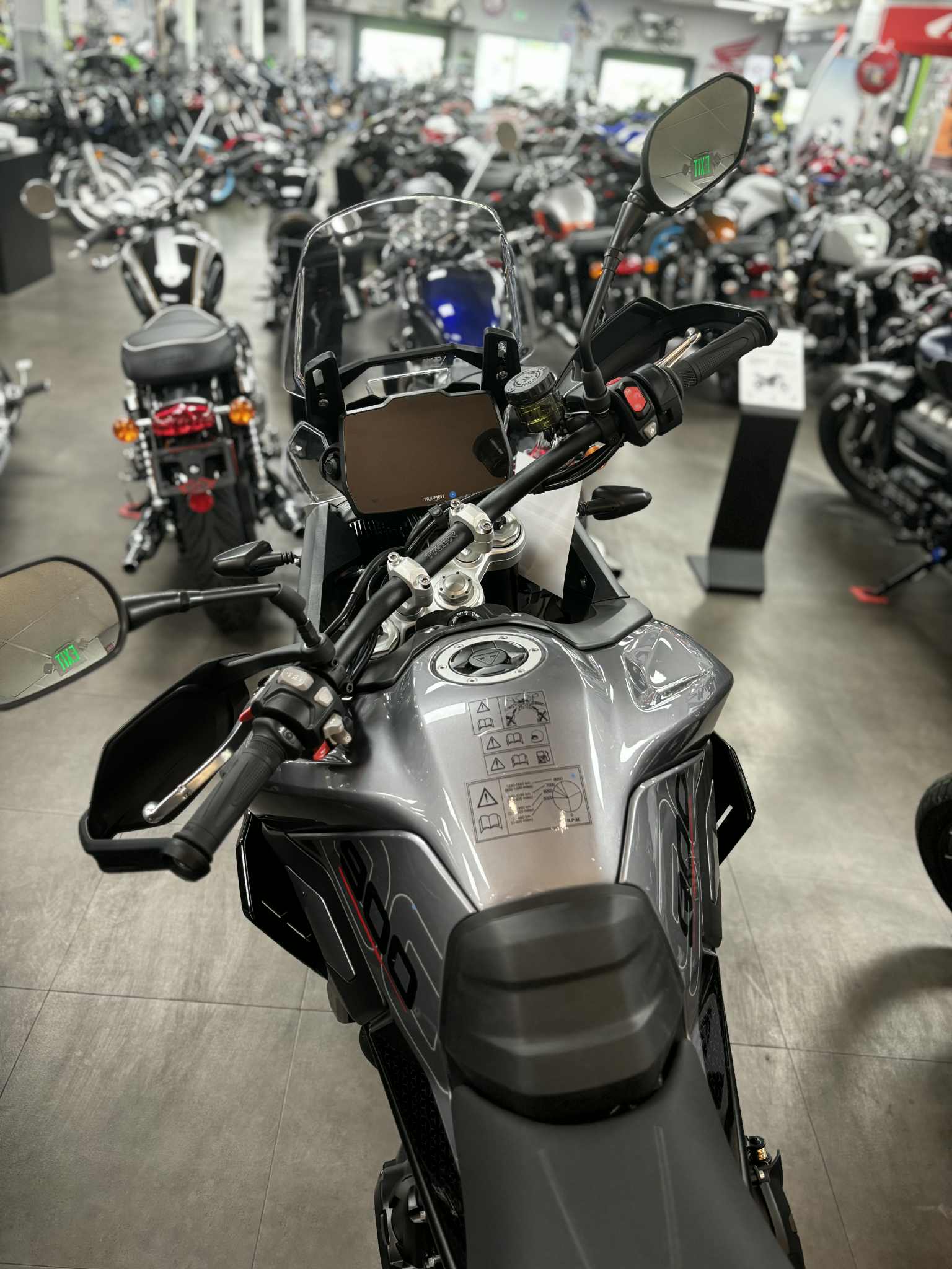 2025 Triumph Tiger 900 GT Pro - Photo 7