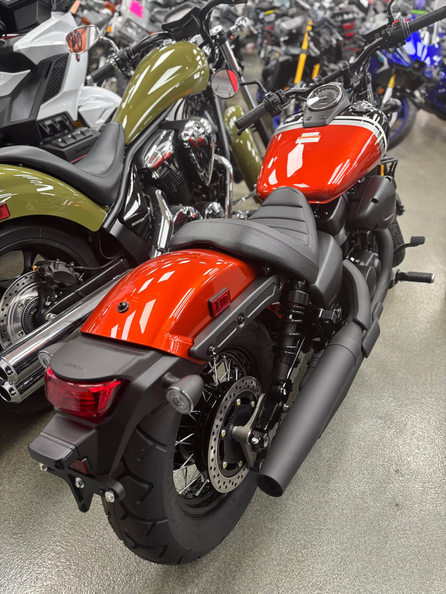 2025 Honda Shadow® Phantom ABS - Photo 5