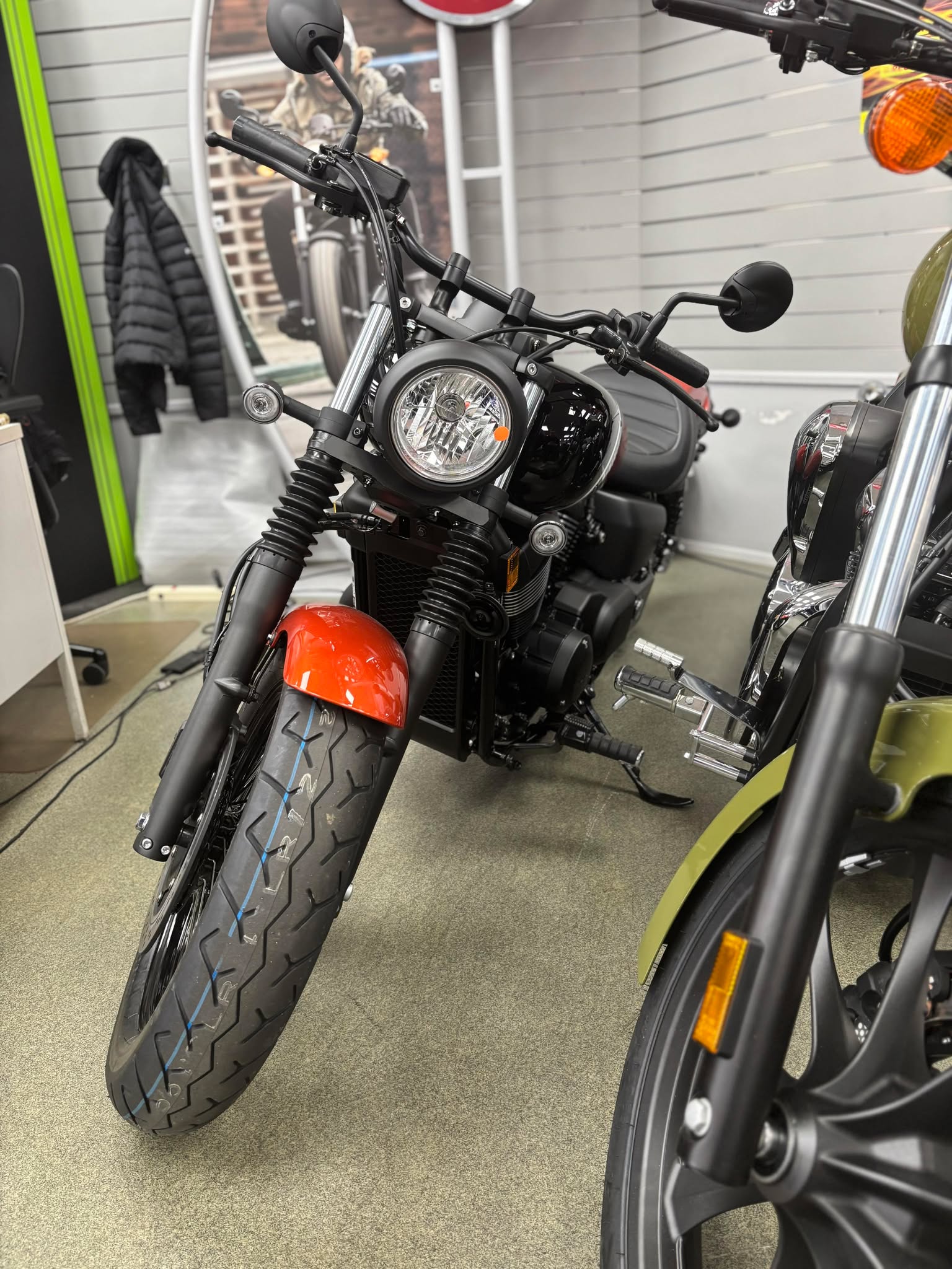 2025 Honda Shadow® Phantom ABS - Photo 10
