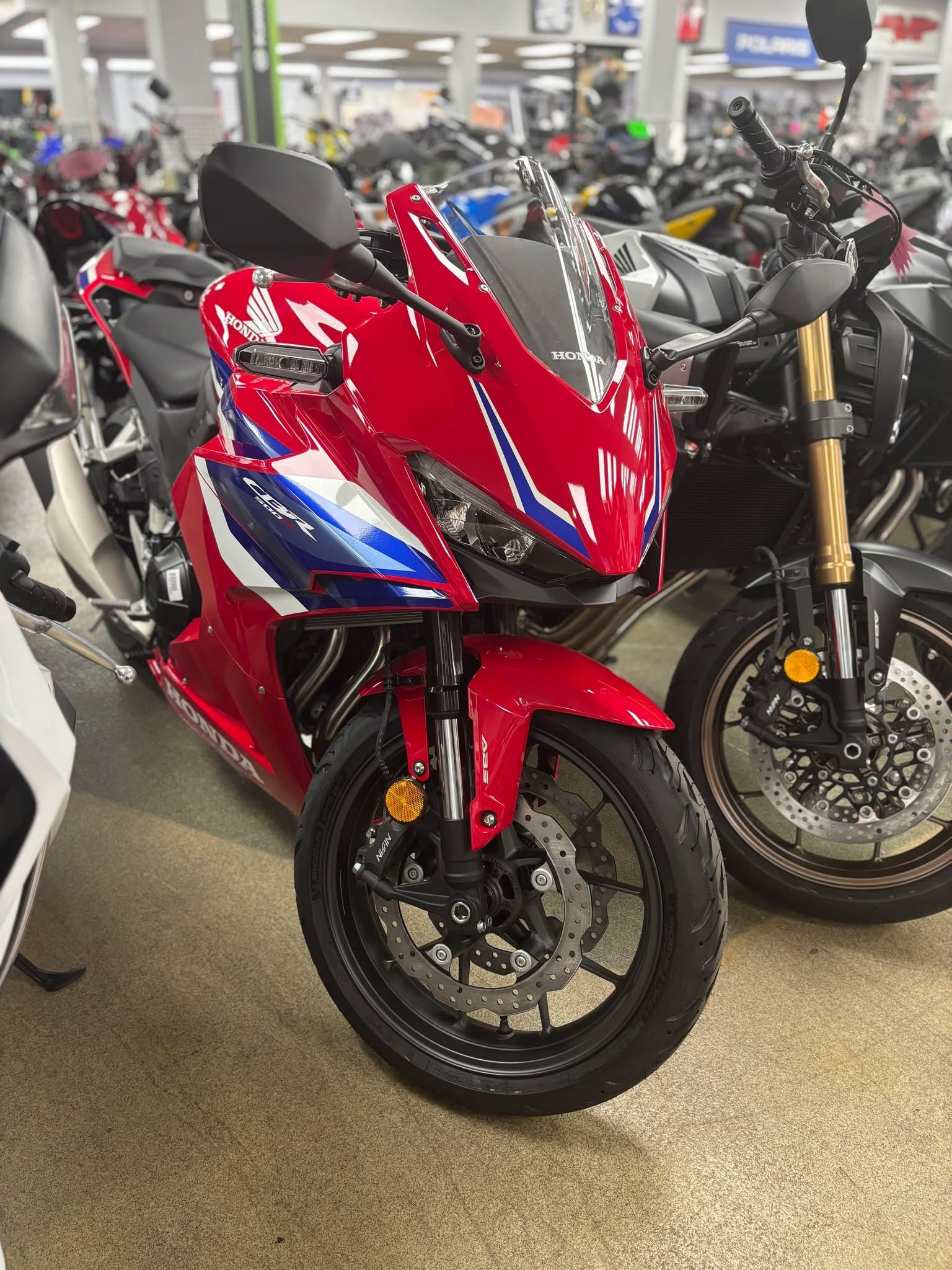 2025 Honda CBR500R ABS