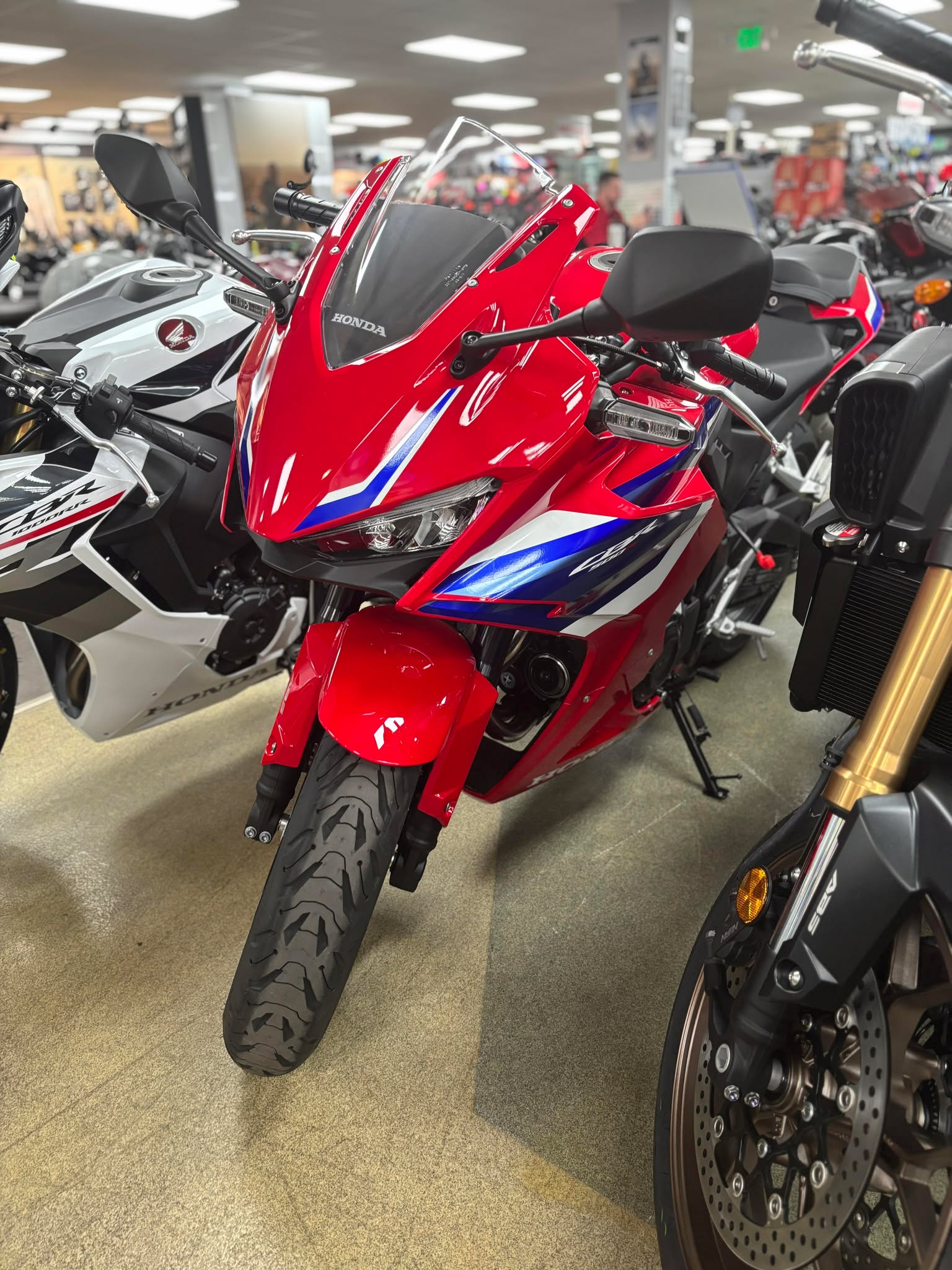 2025 Honda CBR500R ABS - Photo 7