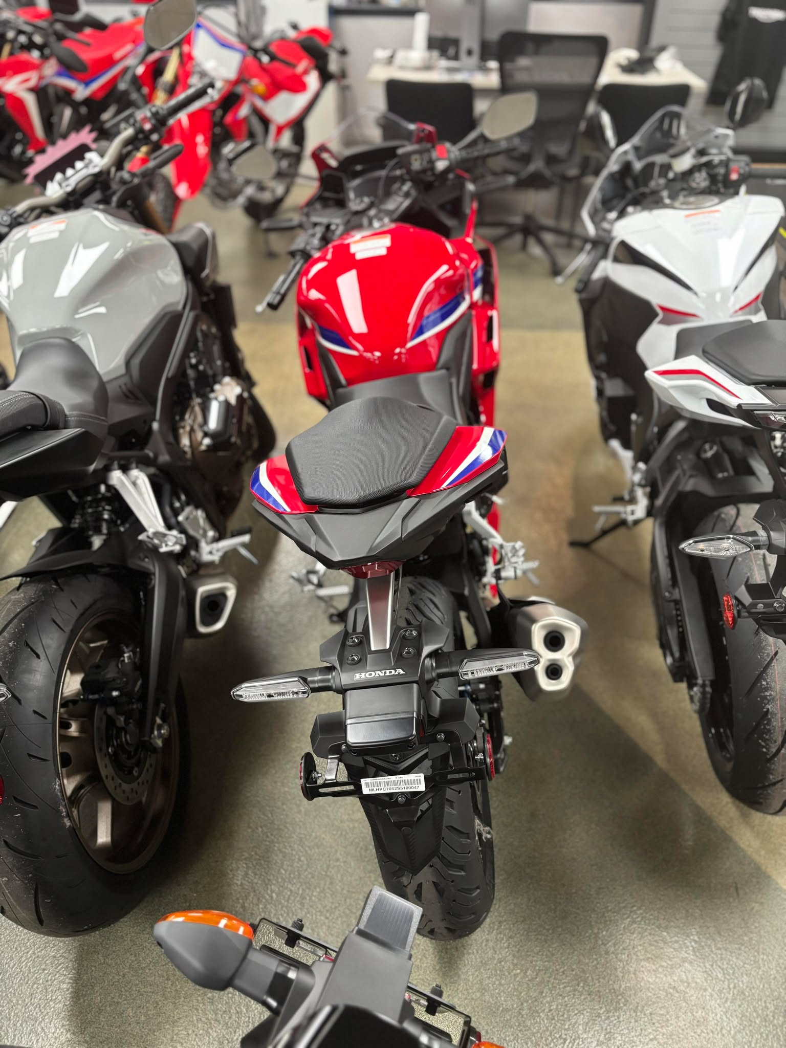 2025 Honda CBR500R ABS - Photo 5