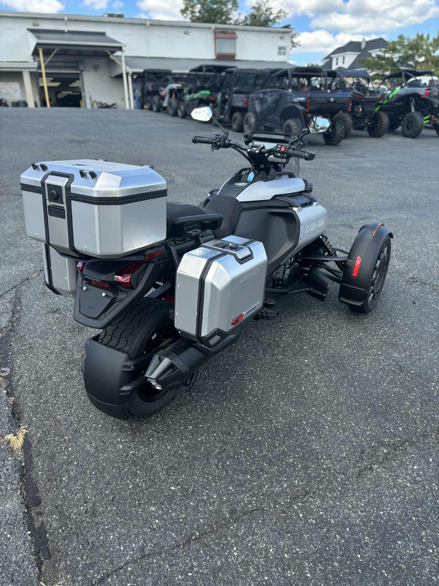 2025 Can-Am CANYON XT - Photo 8