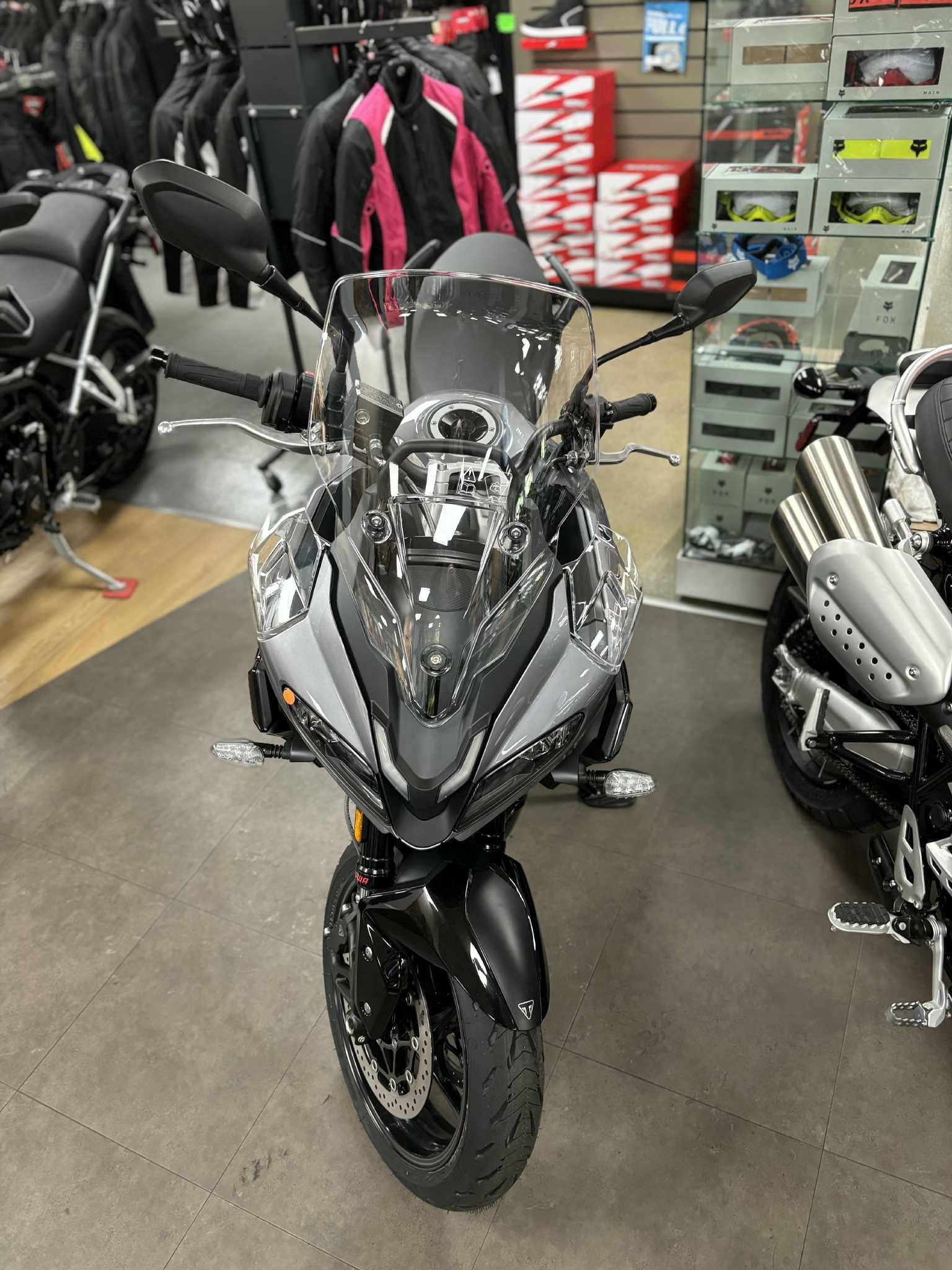 2025 Triumph Tiger Sport 800 - Photo 10