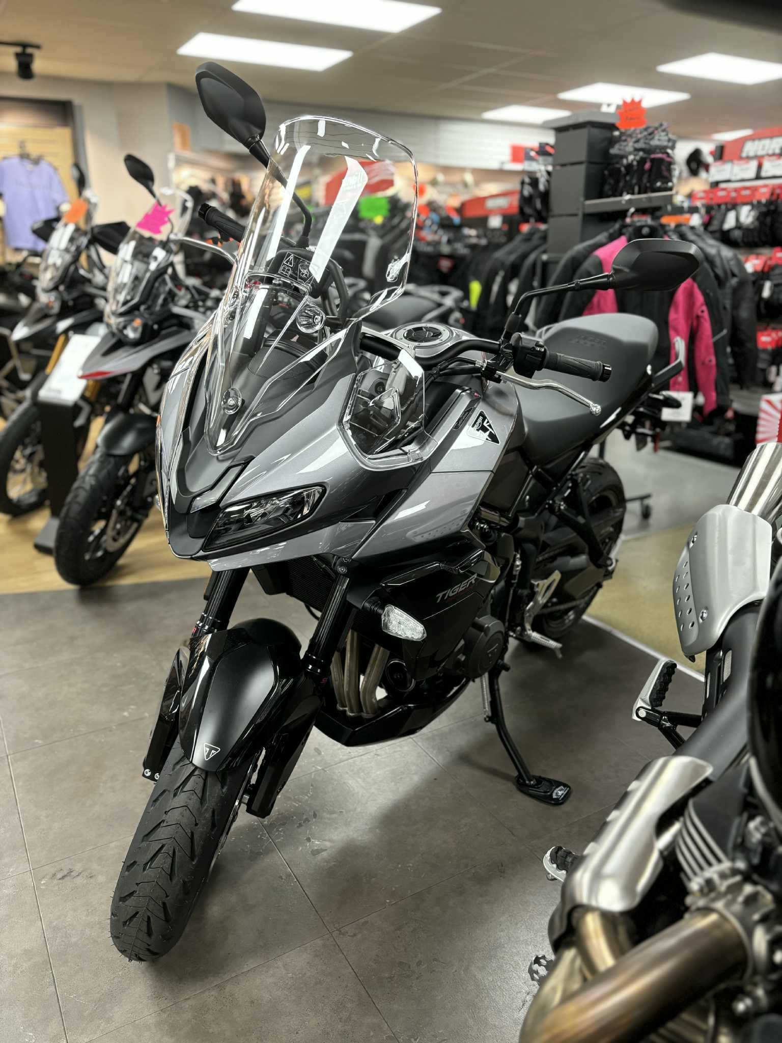2025 Triumph Tiger Sport 800 - Photo 8