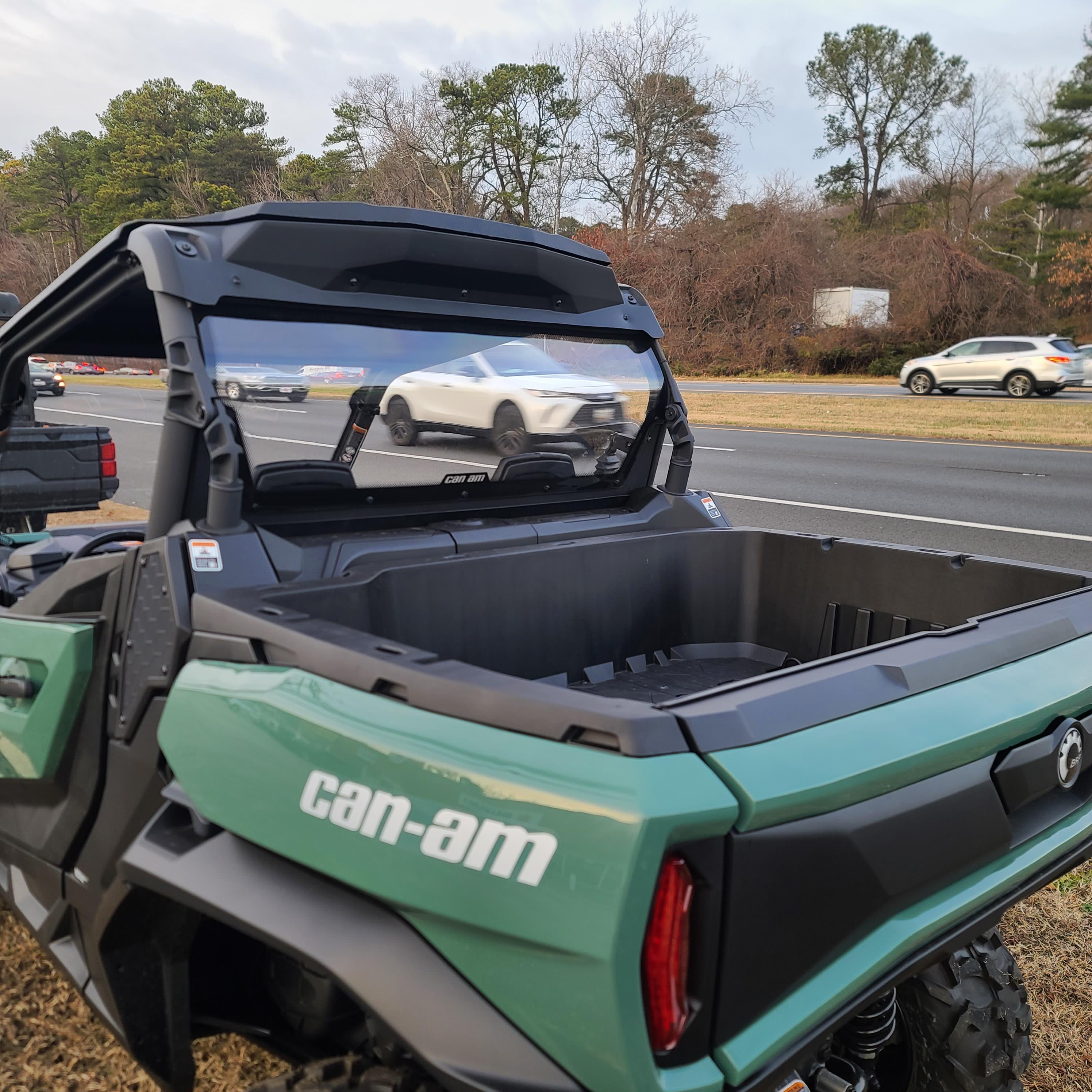 2025 Can-Am Commander DPS 1000R - Photo 3