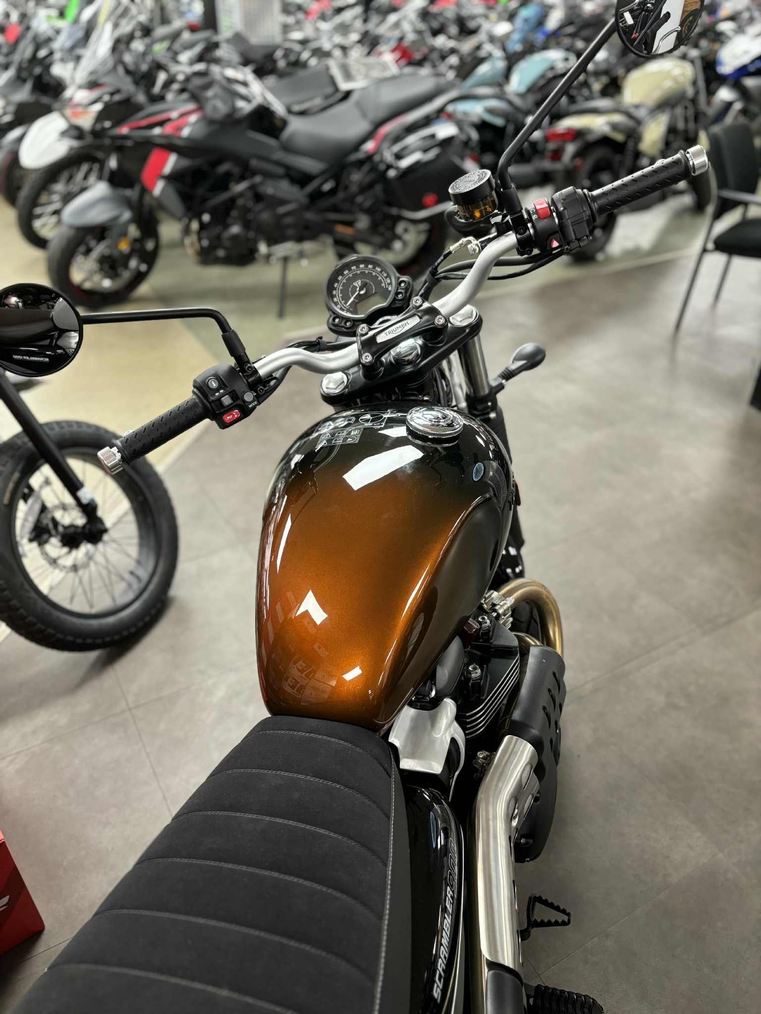 2024 Triumph Scrambler 900 - Photo 3