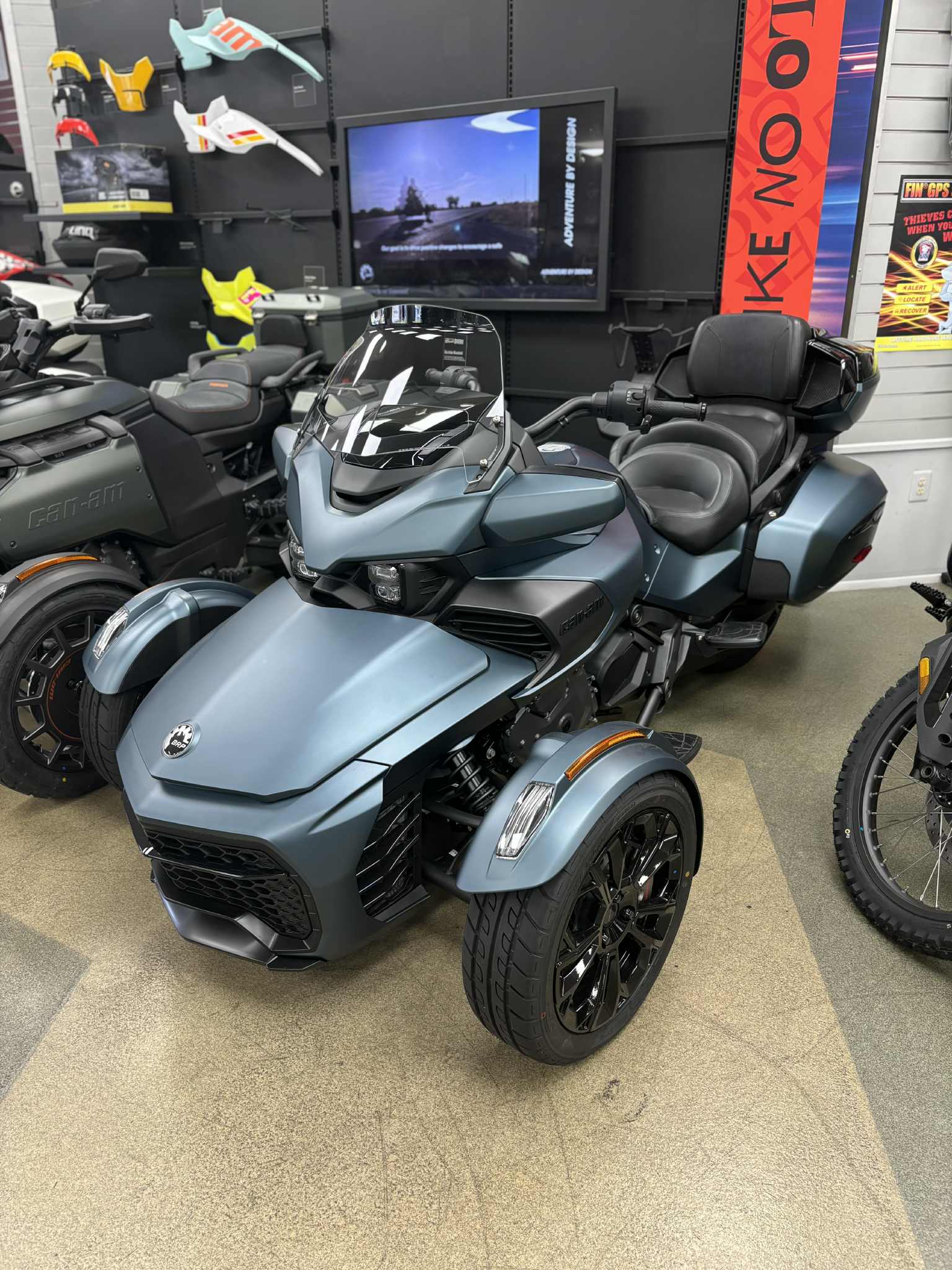 2025 Can-Am SPYDER F3 LIMITED - Photo 3