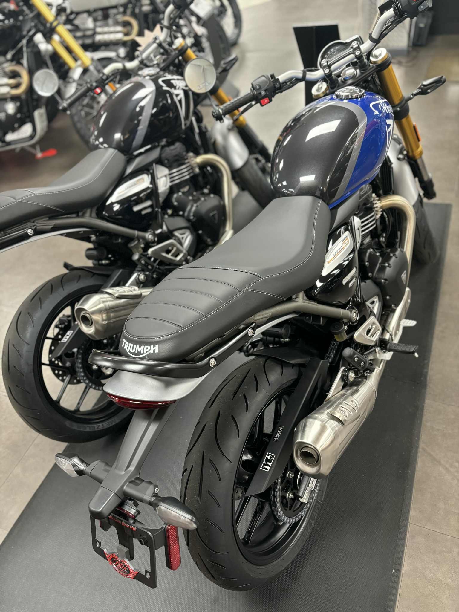 2025 Triumph Speed 400 - Photo 5